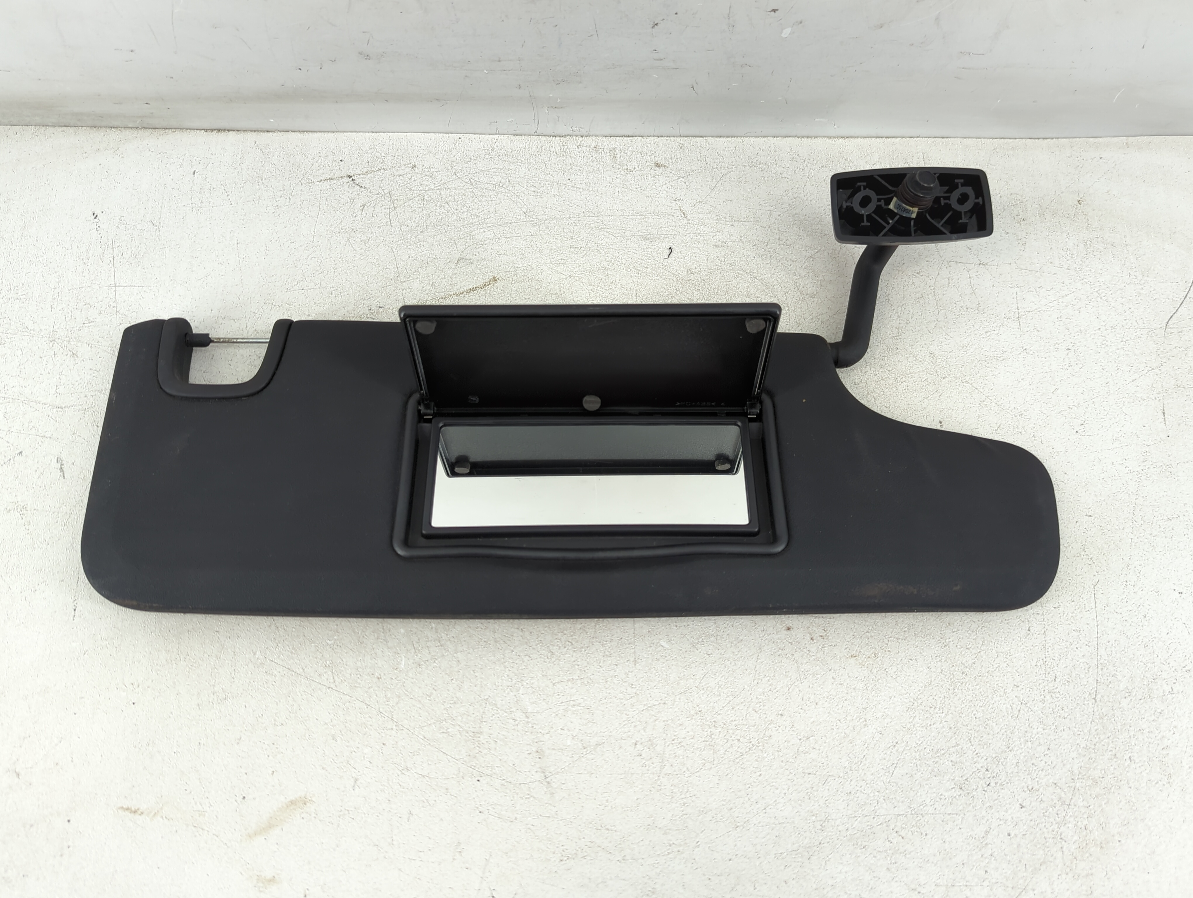 2011-2018 Jeep Wrangler Passenger Sun Visor Mirror Right Sunvisor Black 1073654 - Oemusedautoparts1.com