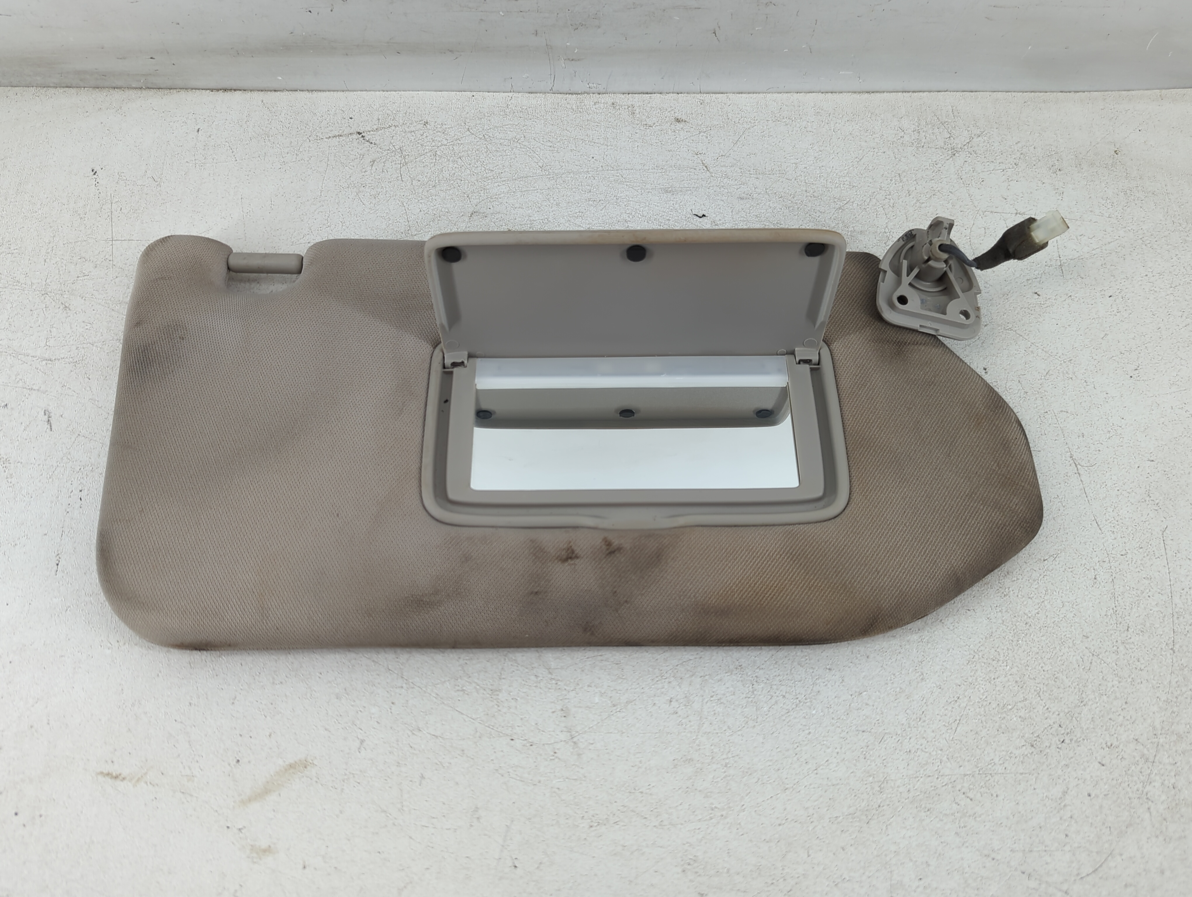2014-2019 Infiniti Qx60 Driver Sun Visor Mirror Left Sunvisor Grey 1073659 - Oemusedautoparts1.com