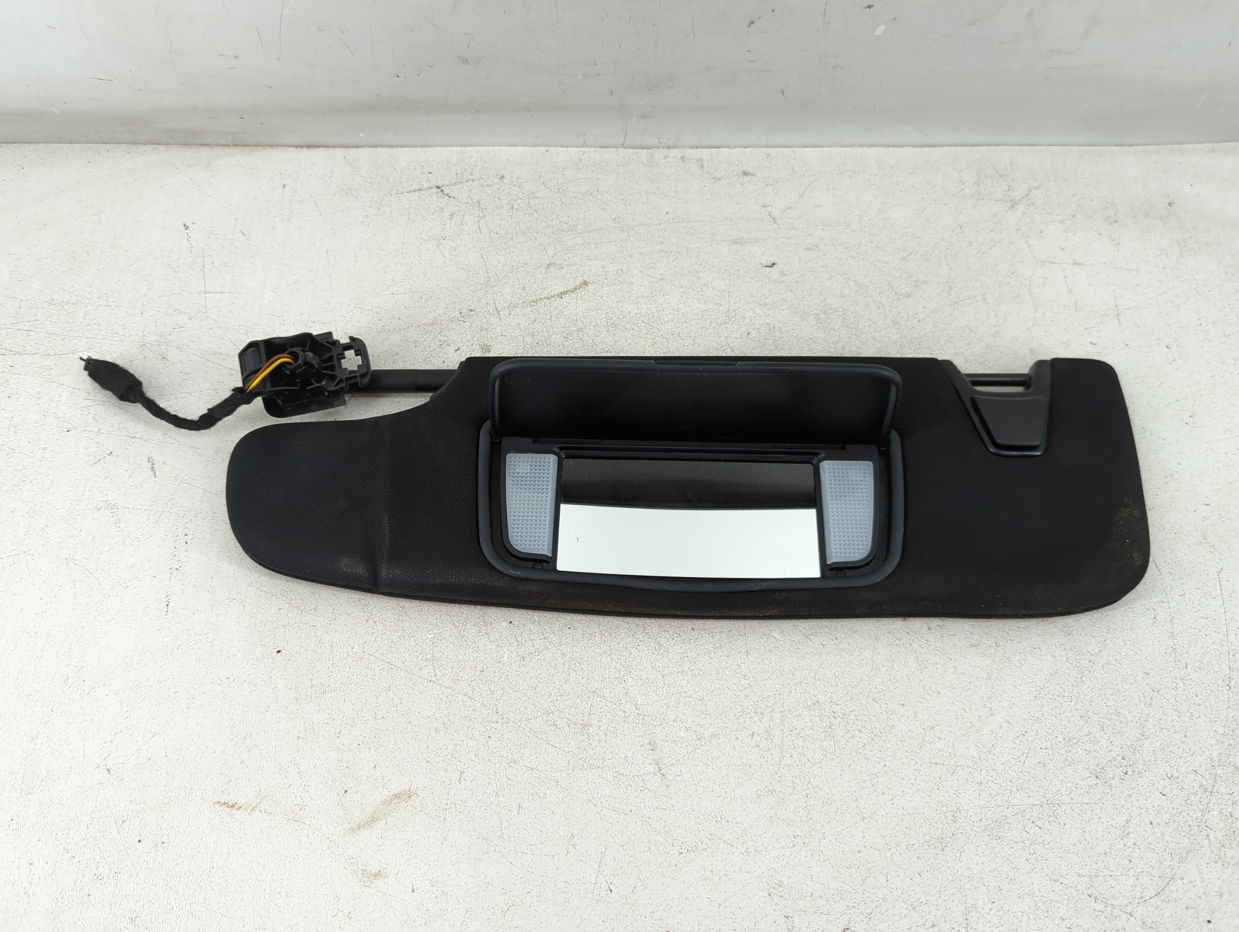 2015-2022 Ford Mustang Driver Sun Visor Mirror Left Sunvisor Black 1073660 - Oemusedautoparts1.com