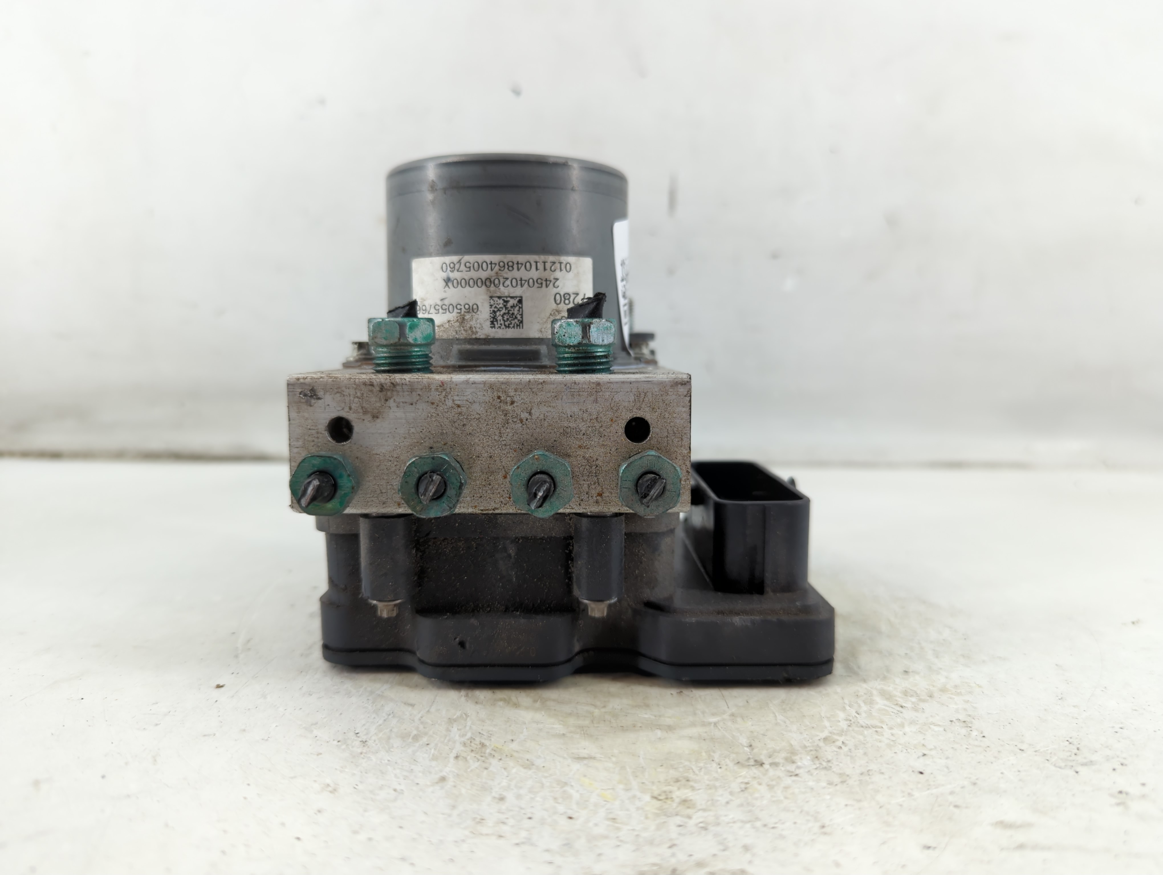 2019-2021 Chevrolet Malibu Abs Pump Control Module 1073667 - Oemusedautoparts1.com