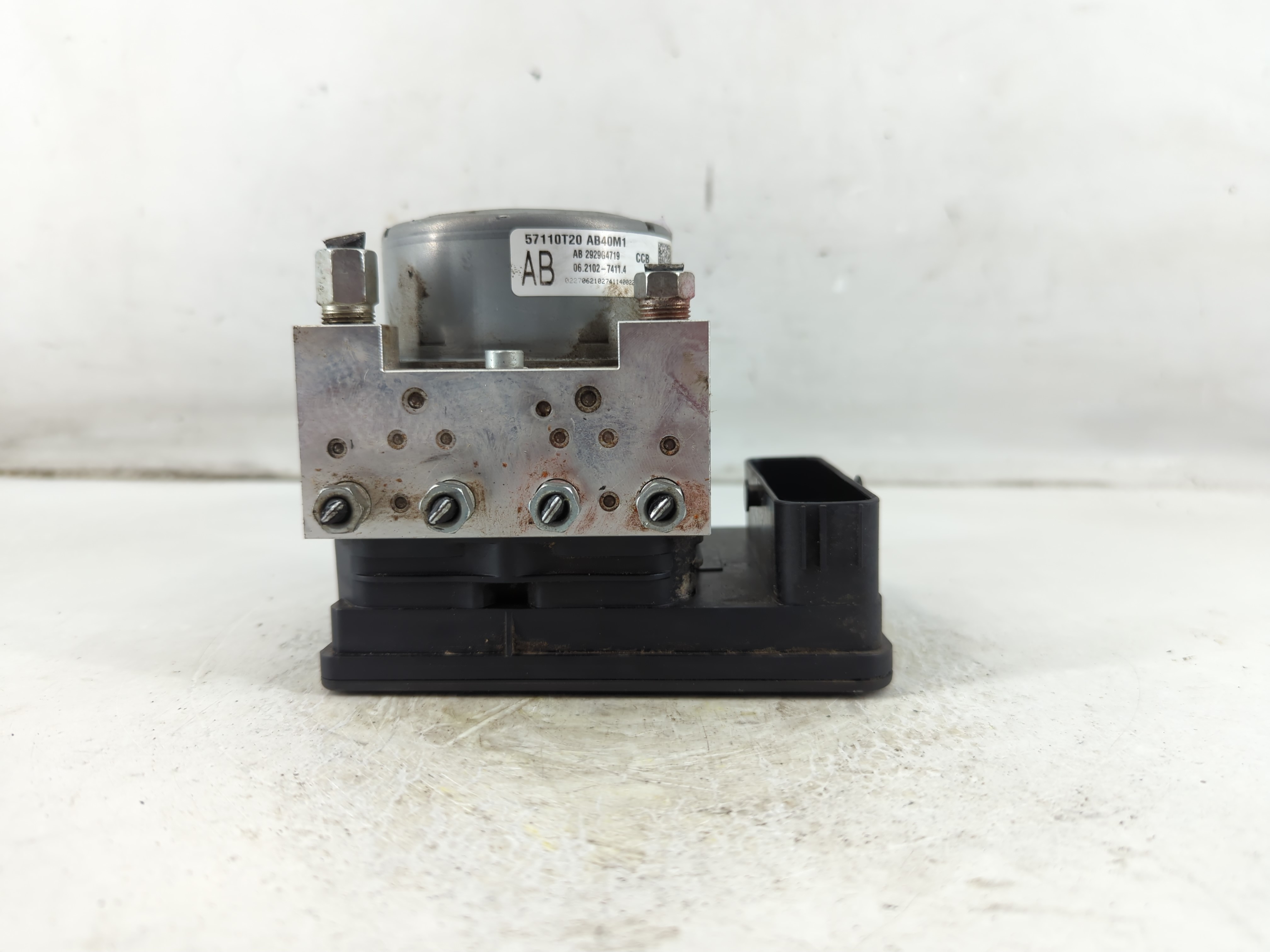 Picture of 2022-2022 Honda Civic Abs Pump Control Module 1073671