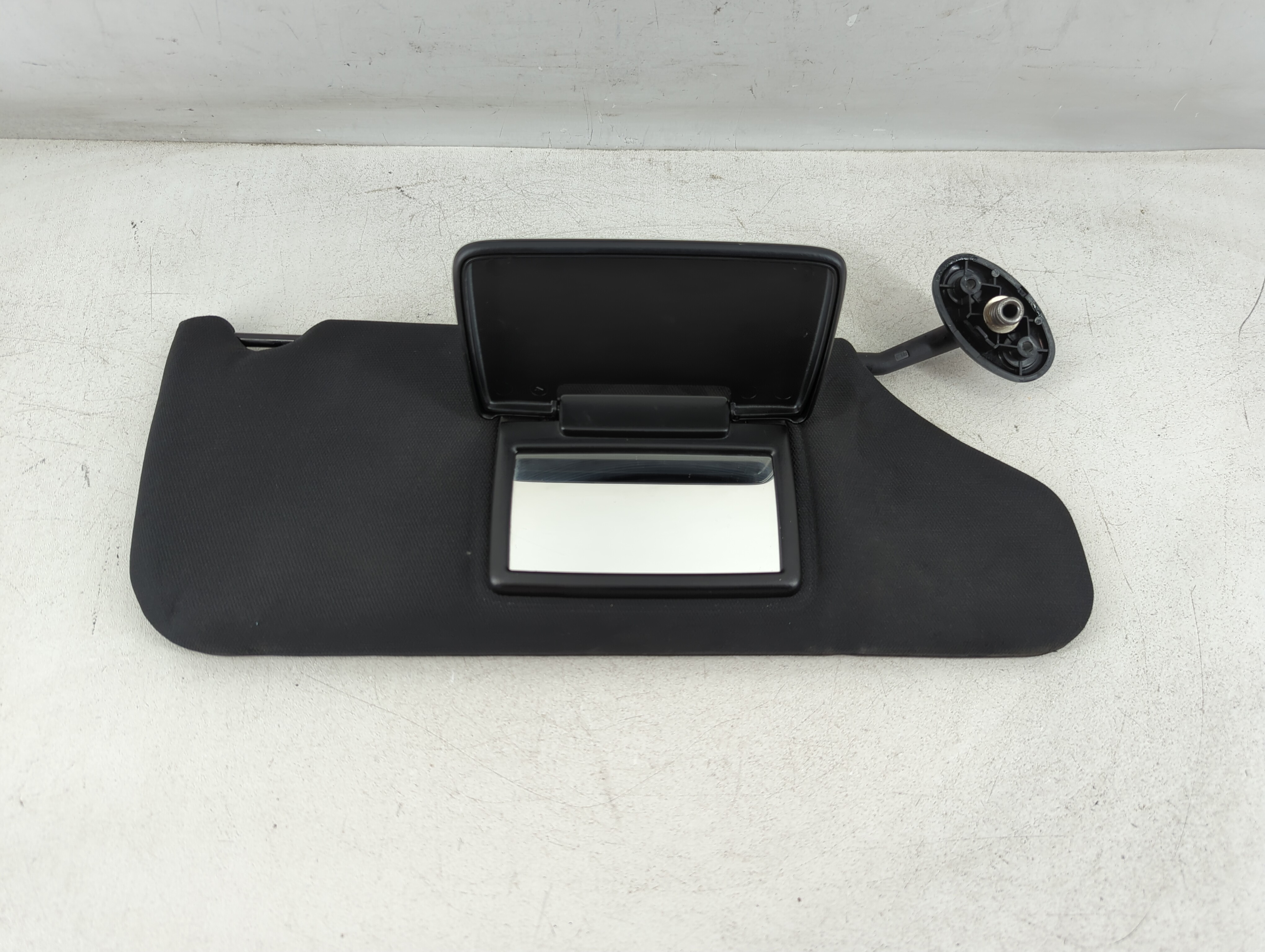 2011-2014 Chrysler 200 Passenger Sun Visor Mirror Right Sunvisor Black 1073683 - Oemusedautoparts1.com