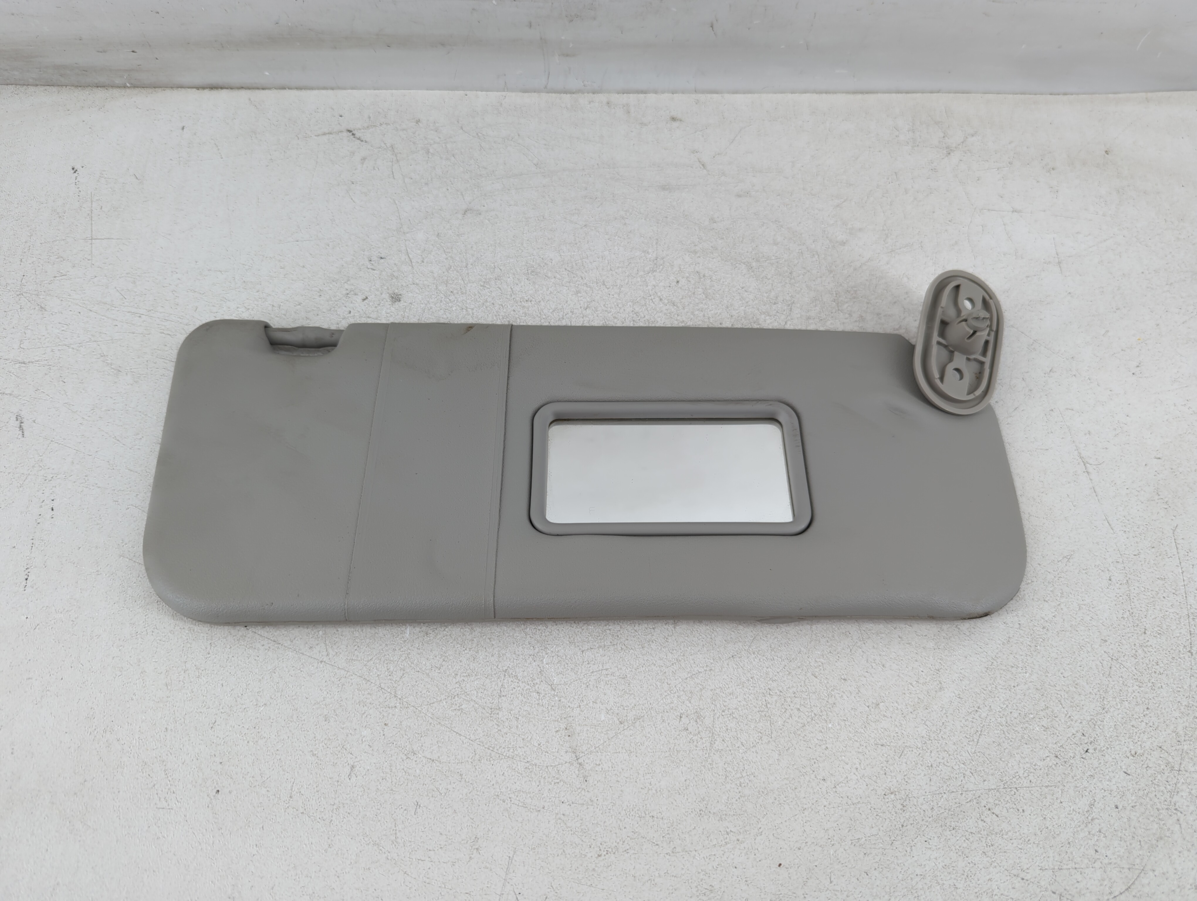 2005-2008 Toyota Corolla Passenger Sun Visor Mirror Right Sunvisor Grey 1073699 - Oemusedautoparts1.com