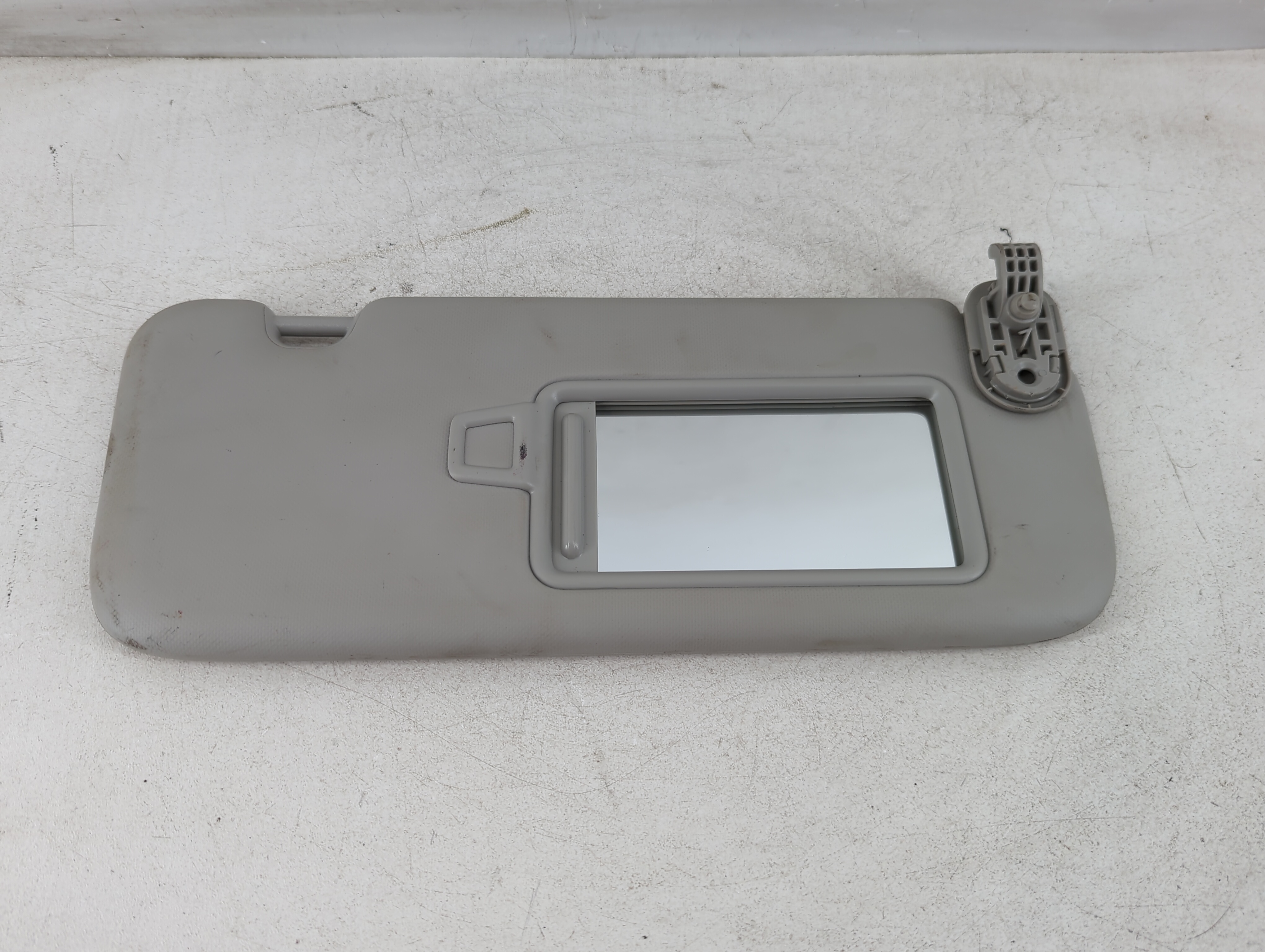 2019-2021 Kia Forte Passenger Sun Visor Mirror Right Sunvisor Grey 1073712 - Oemusedautoparts1.com