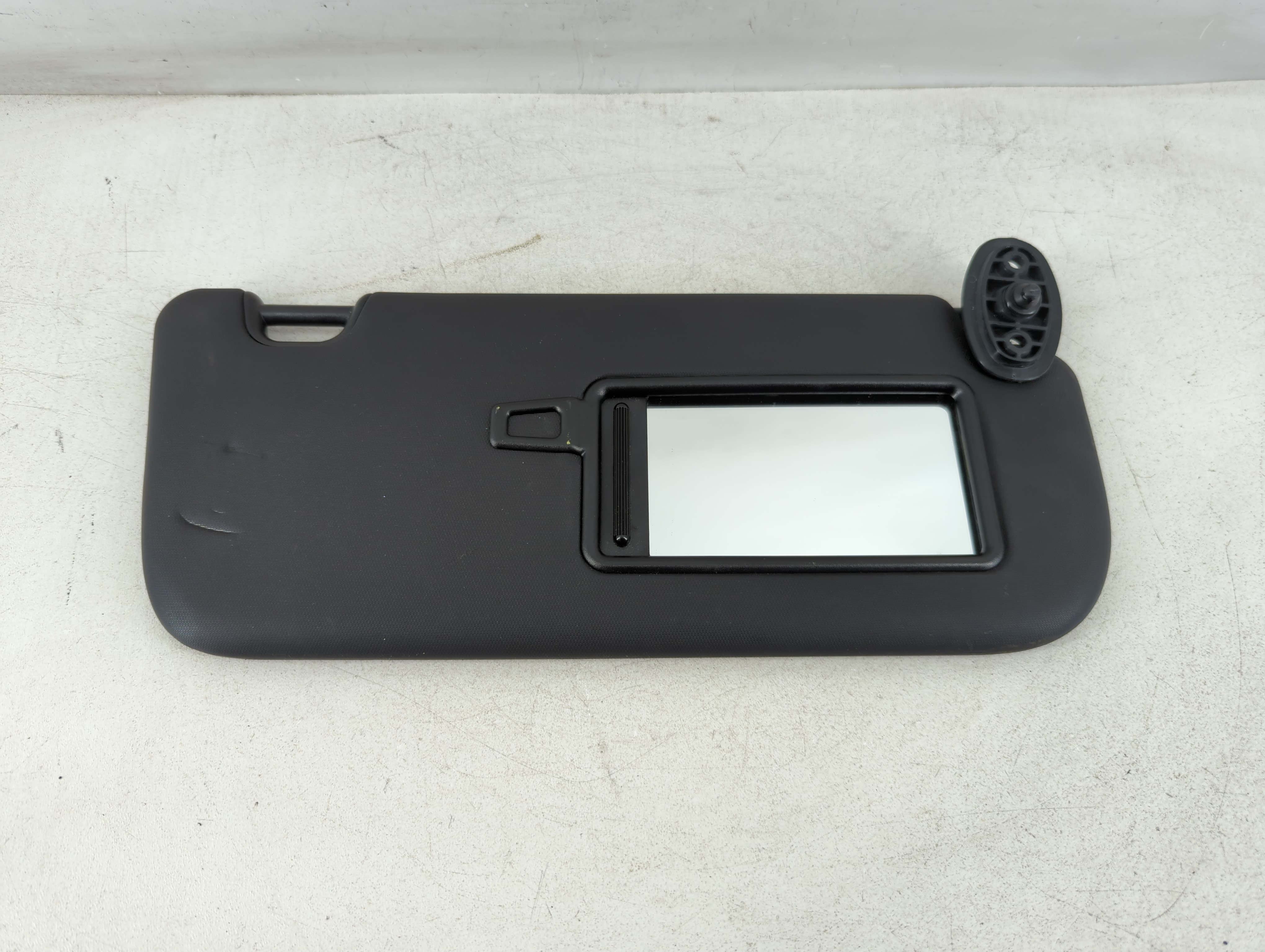 2014-2019 Kia Soul Passenger Sun Visor Mirror Right Sunvisor Black 1073715 - Oemusedautoparts1.com