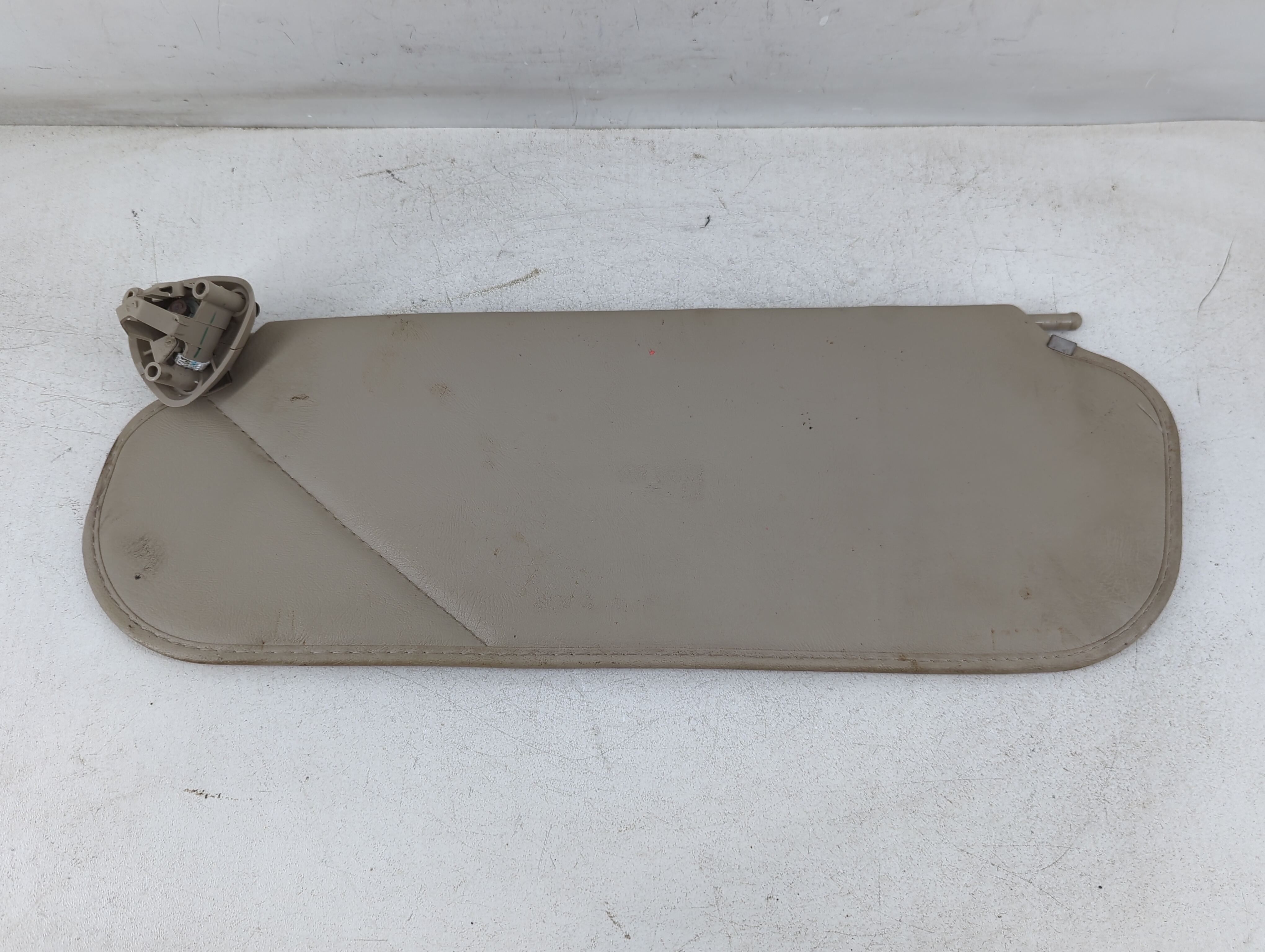 2003-2021 Chevrolet Express 2500 Driver Sun Visor Mirror Left Sunvisor 1073742 - Oemusedautoparts1.com