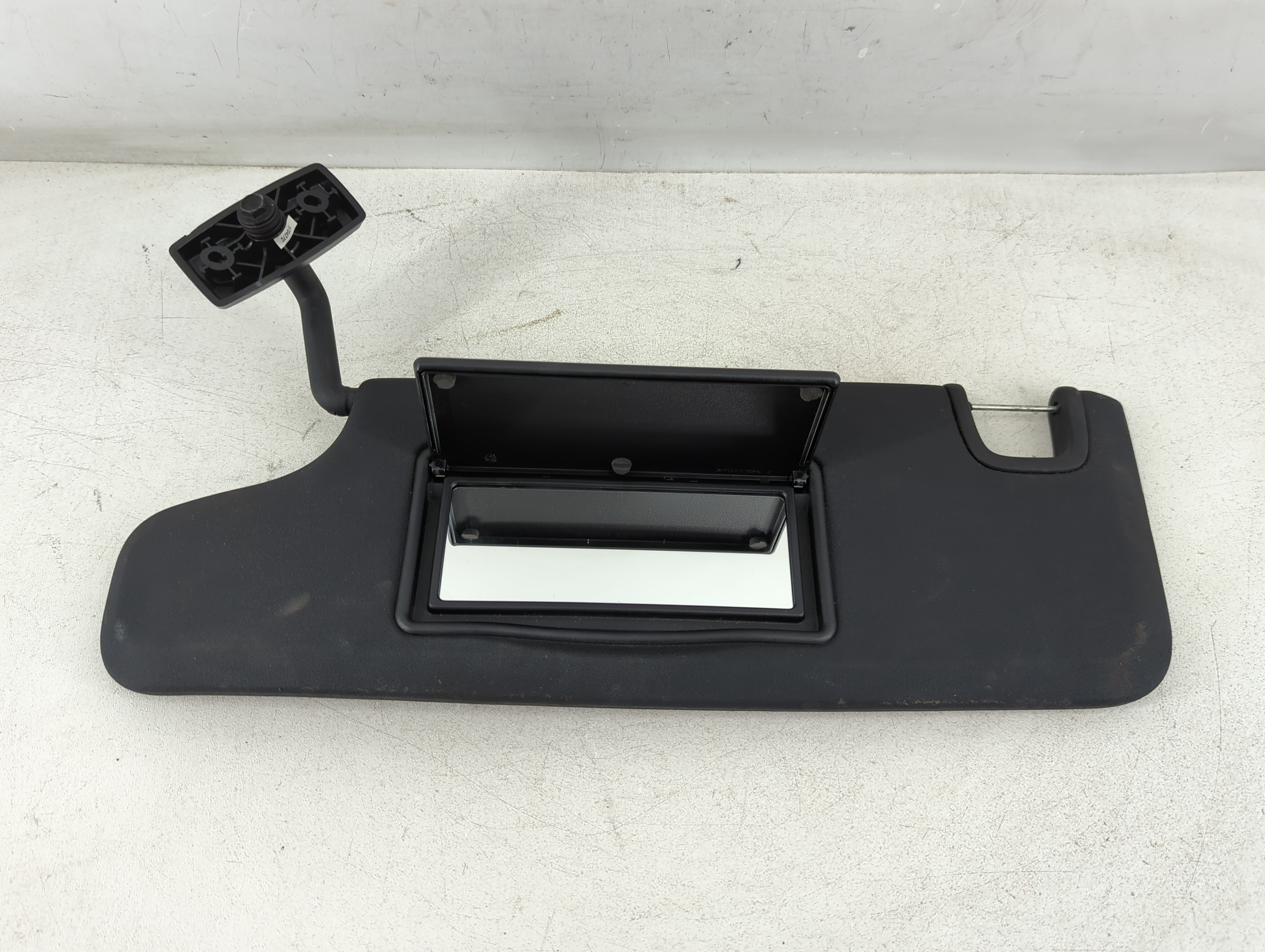 2011-2018 Jeep Wrangler Driver Sun Visor Mirror Left Sunvisor Black 1073743 - Oemusedautoparts1.com