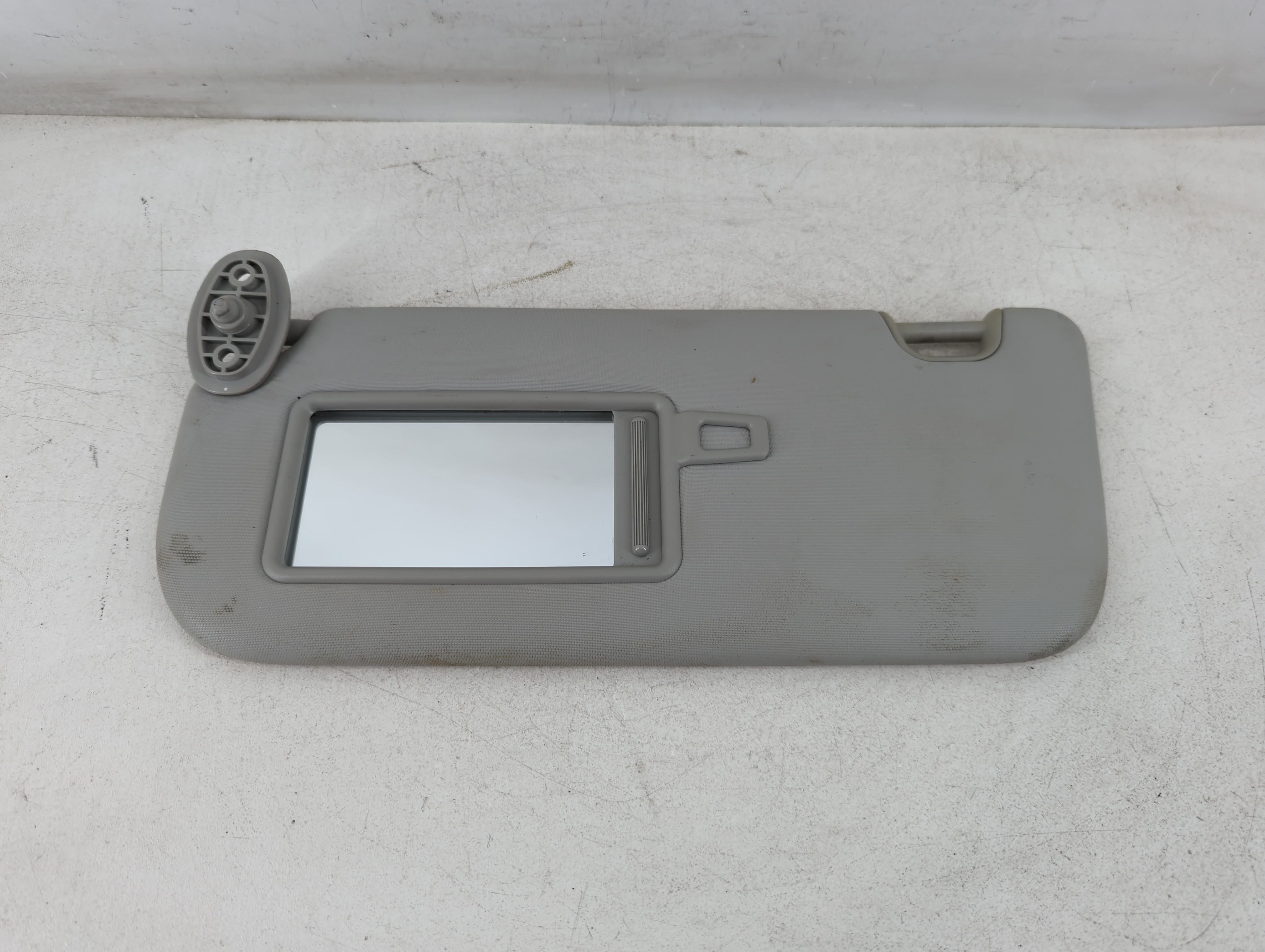 2014-2019 Kia Soul Driver Sun Visor Mirror Left Sunvisor Grey 1073748 - Oemusedautoparts1.com