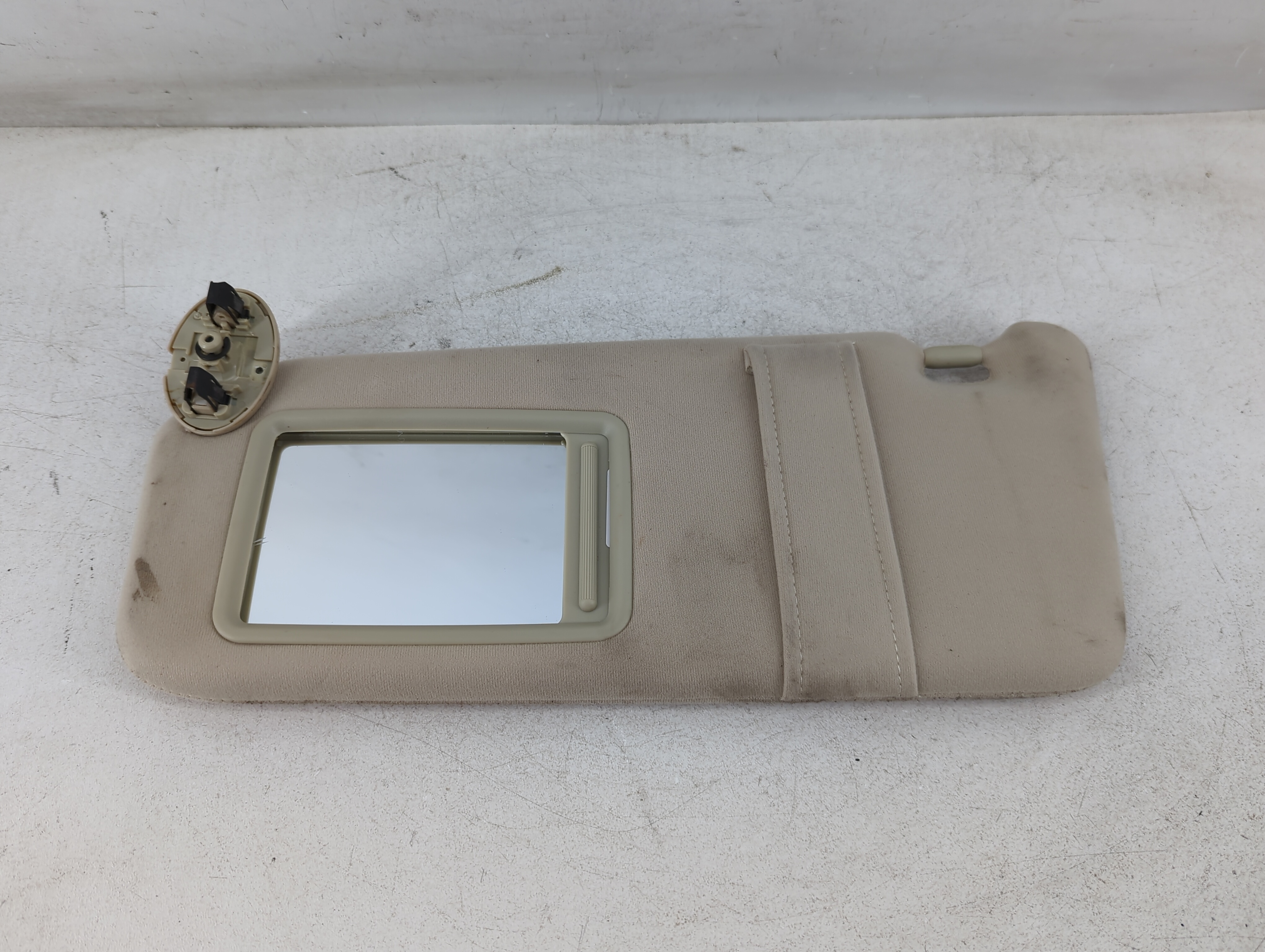 2007-2011 Toyota Camry Driver Sun Visor Mirror Left Sunvisor Cream 1073764 - Oemusedautoparts1.com