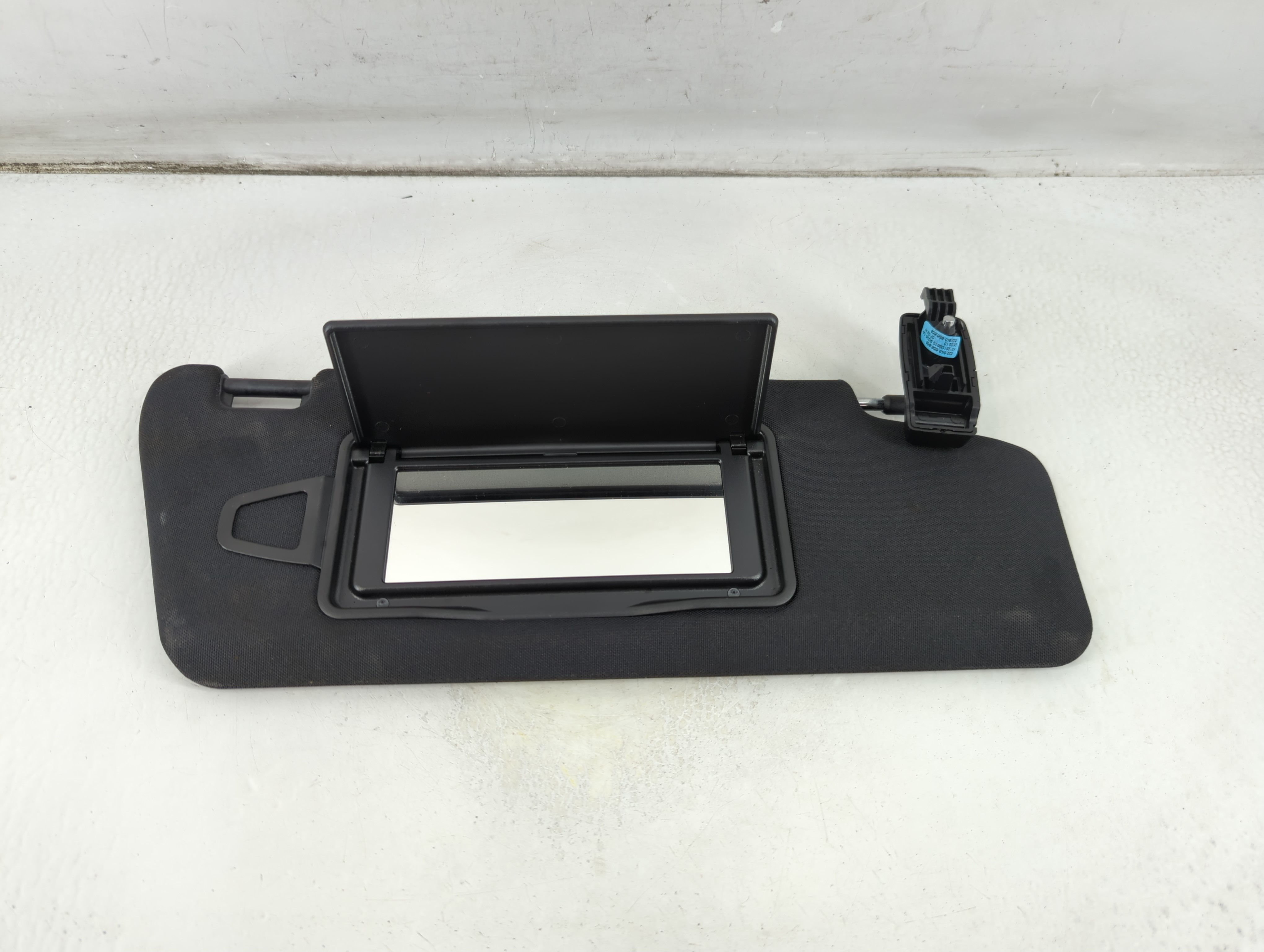 2010-2013 Mercedes-benz E350 Passenger Sun Visor Mirror Right Sunvisor 1073777 - Oemusedautoparts1.com