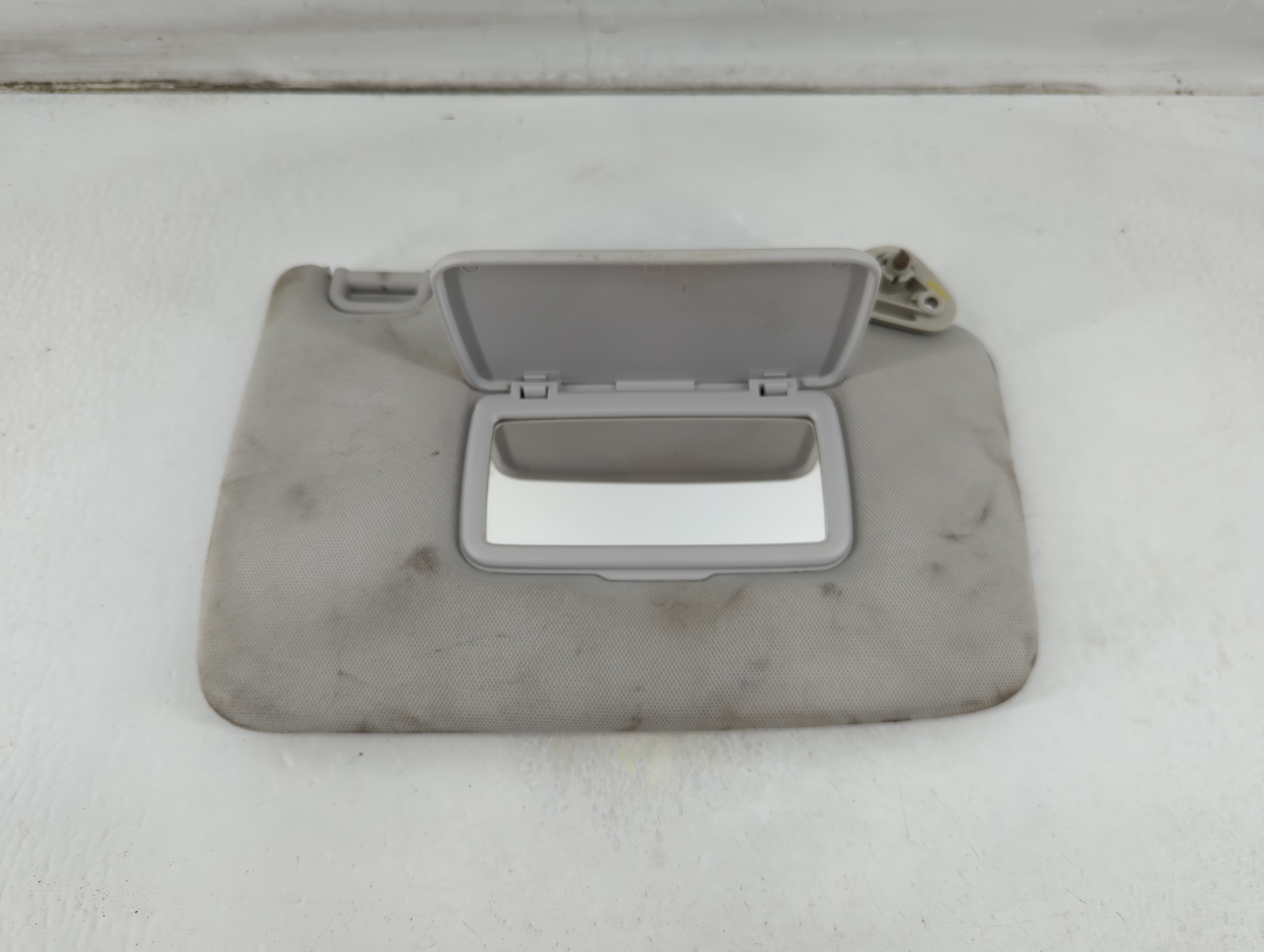 Picture of 2016 Subaru Forester Passenger Sun Visor Mirror Right Sunvisor Grey 1073780