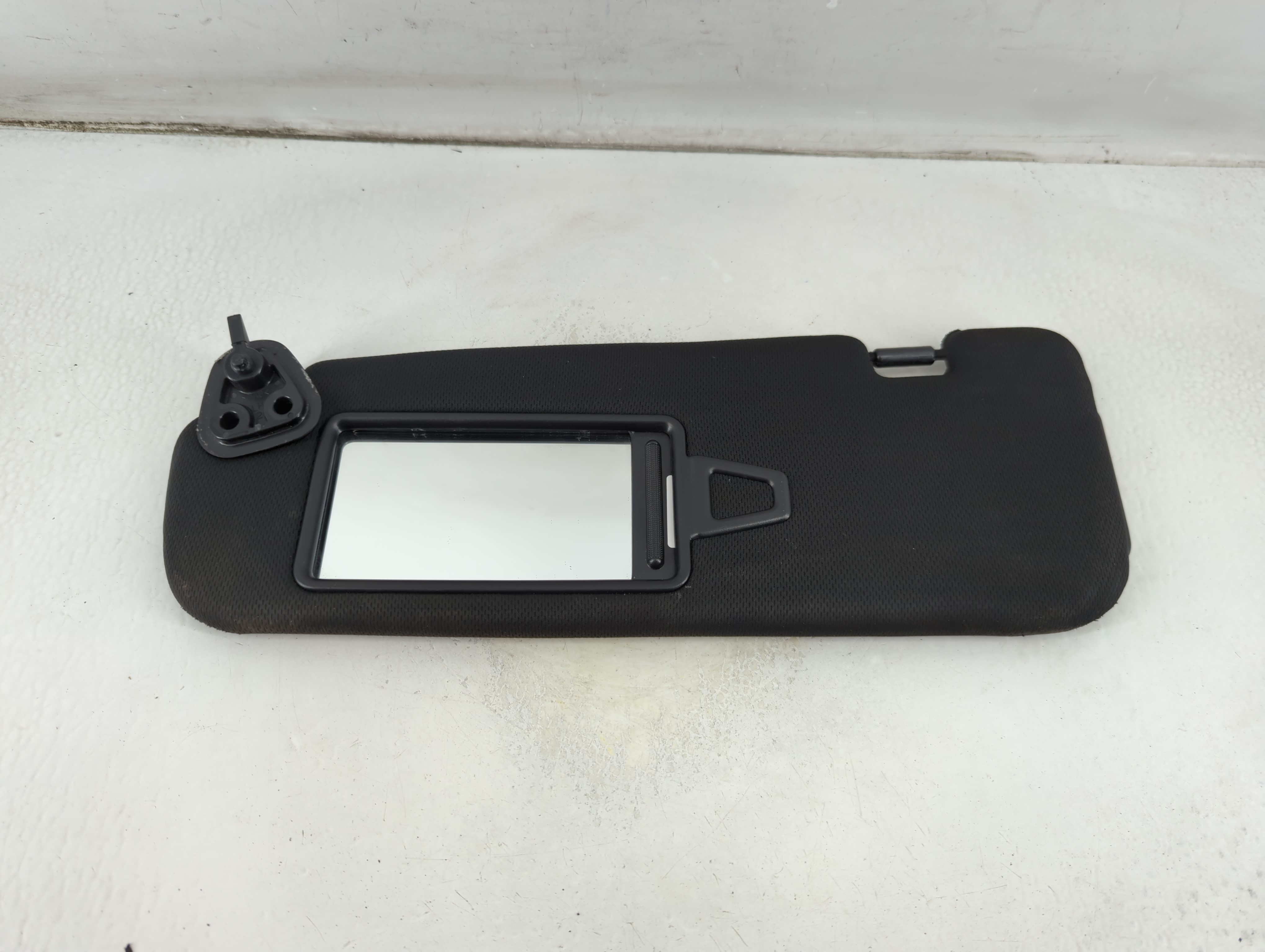 2009-2016 Hyundai Genesis Driver Sun Visor Mirror Left Sunvisor Black 1073816 - Oemusedautoparts1.com
