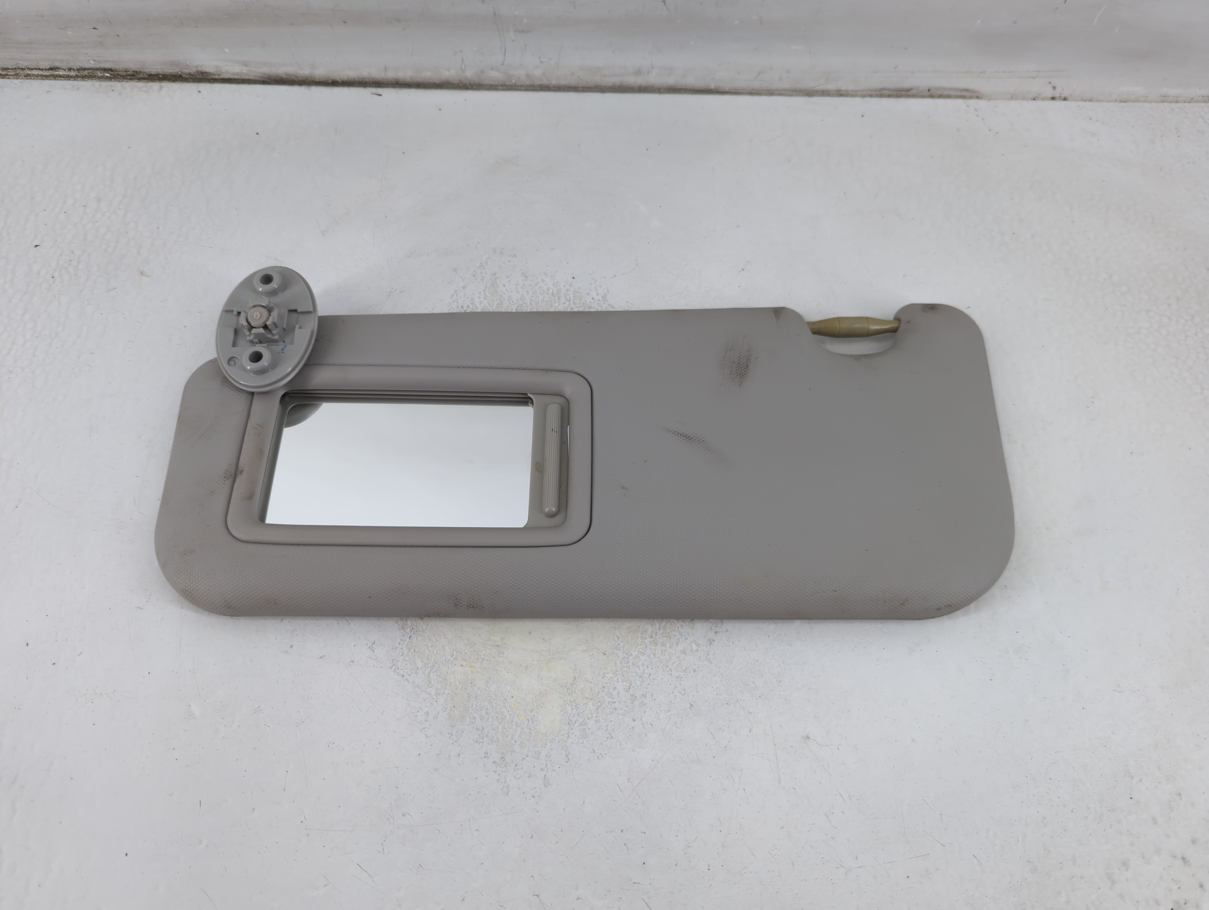 2014-2016 Toyota Corolla Driver Sun Visor Mirror Left Sunvisor Gray 1073818 - Oemusedautoparts1.com