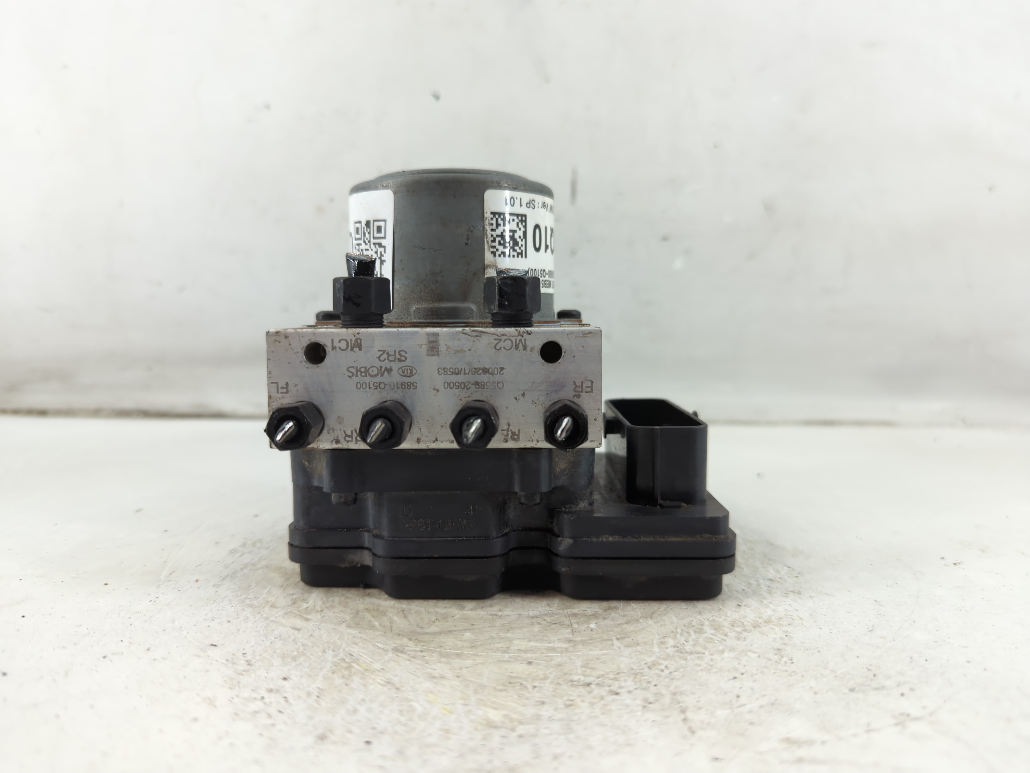2021-2022 Kia Seltos Abs Pump Control Module 1073850 - Oemusedautoparts1.com
