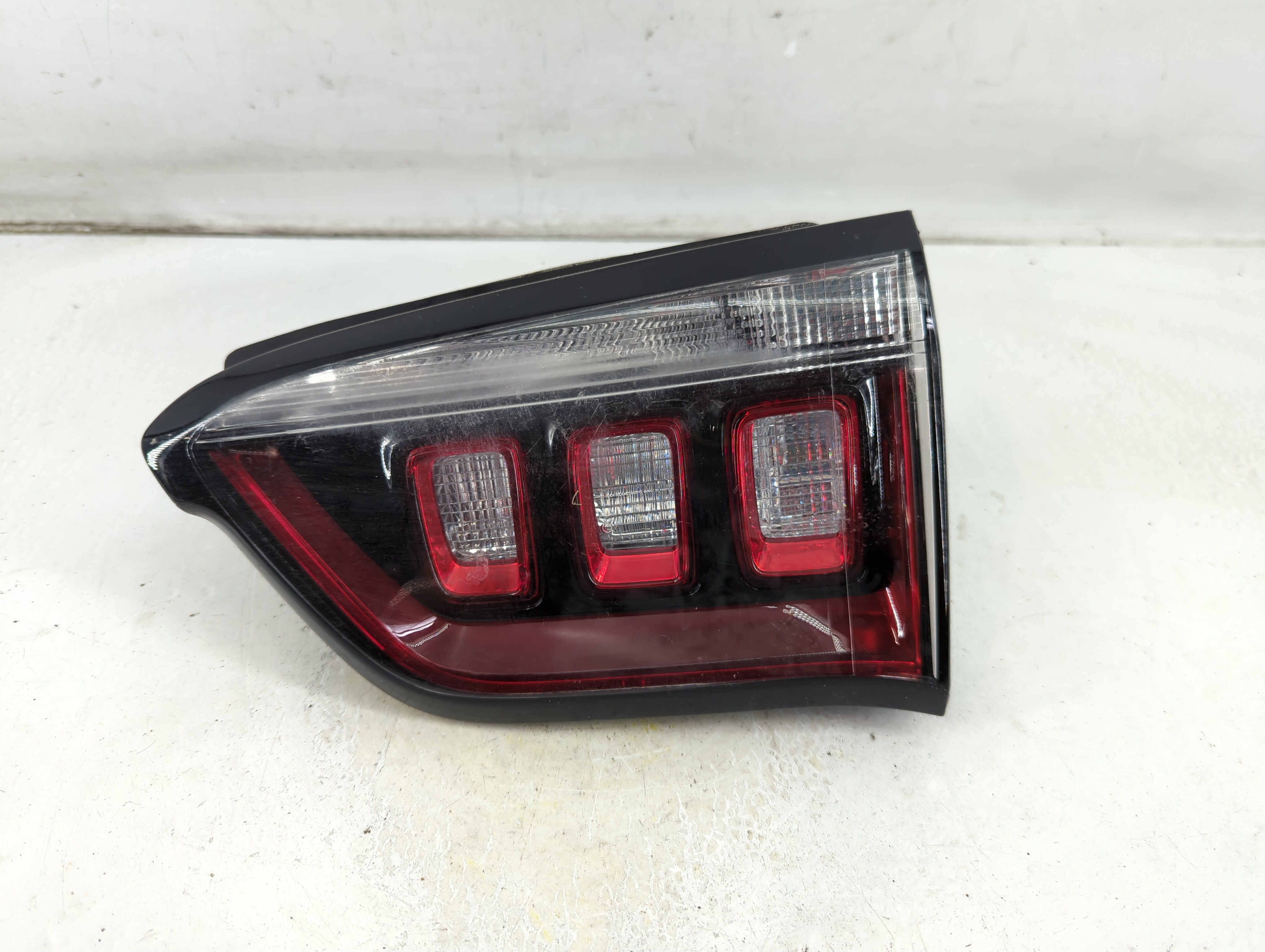 2022 Jeep Compass Passenger Right Side Tail Light Taillight Oem 1073859 - Oemusedautoparts1.com