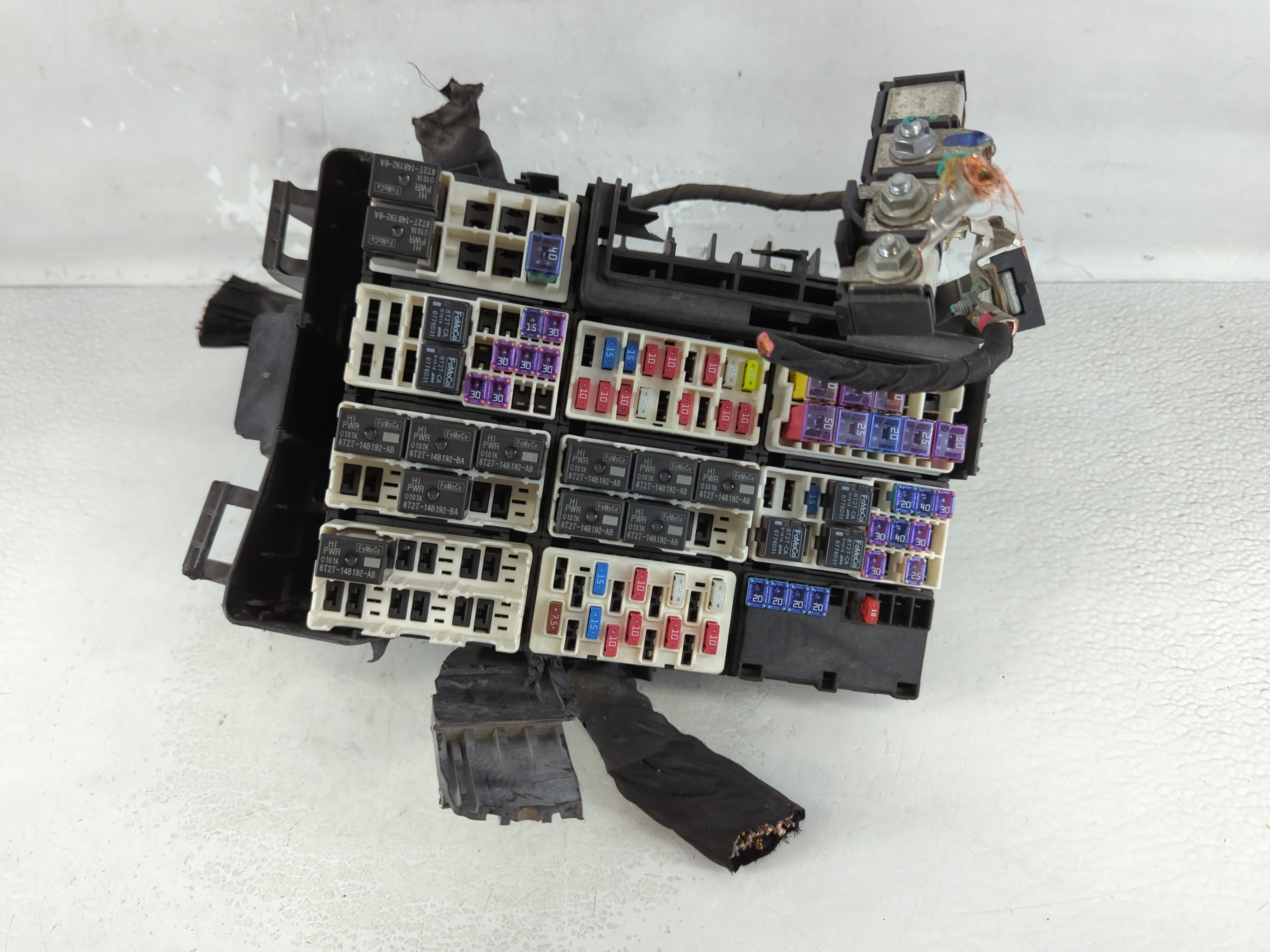 2017-2017 Ford F-150 Fusebox Fuse Box Relay Module 1073870 - Oemusedautoparts1.com