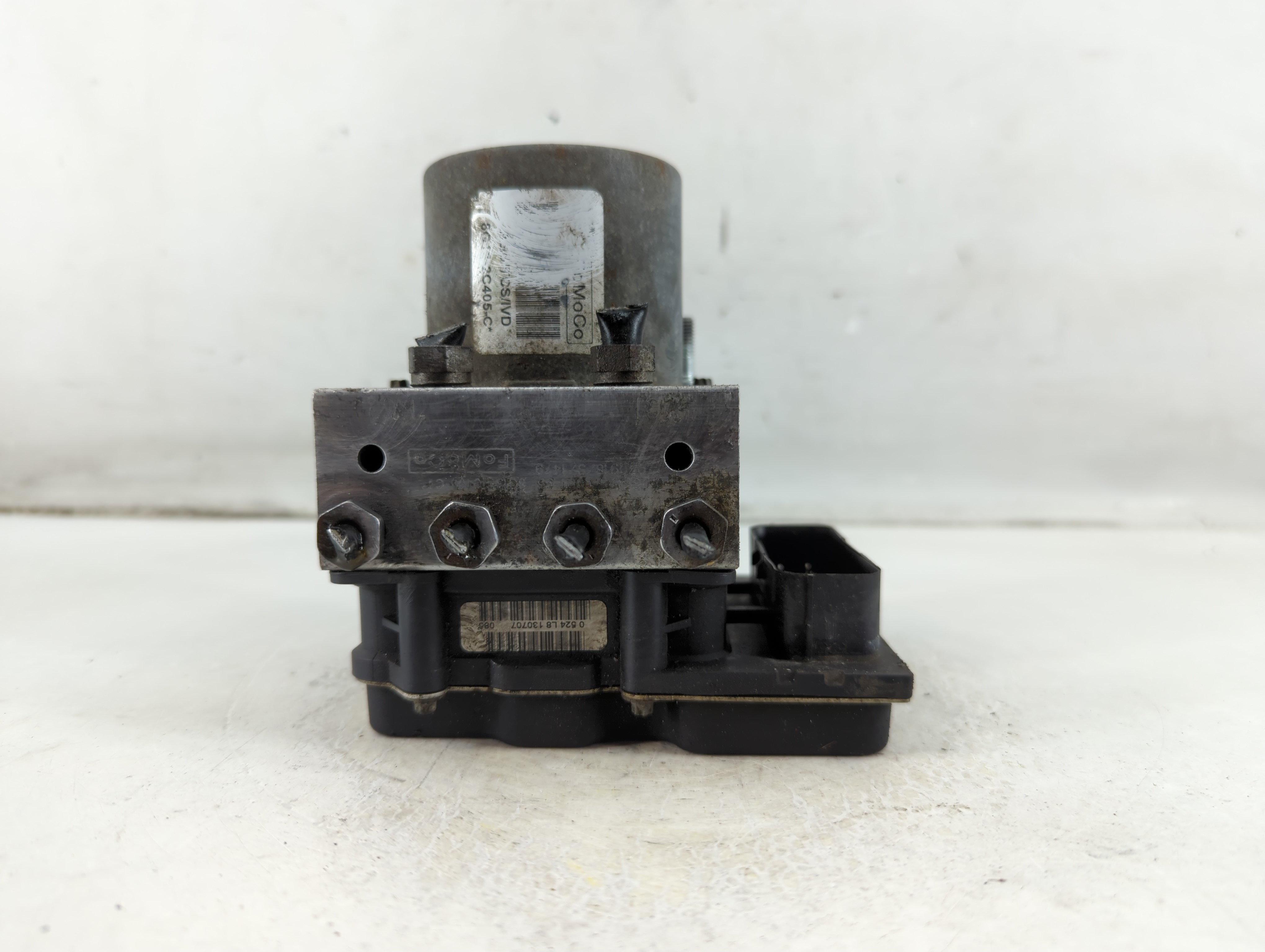 2008-2008 Ford Taurus X Abs Pump Control Module 1073895 - Oemusedautoparts1.com