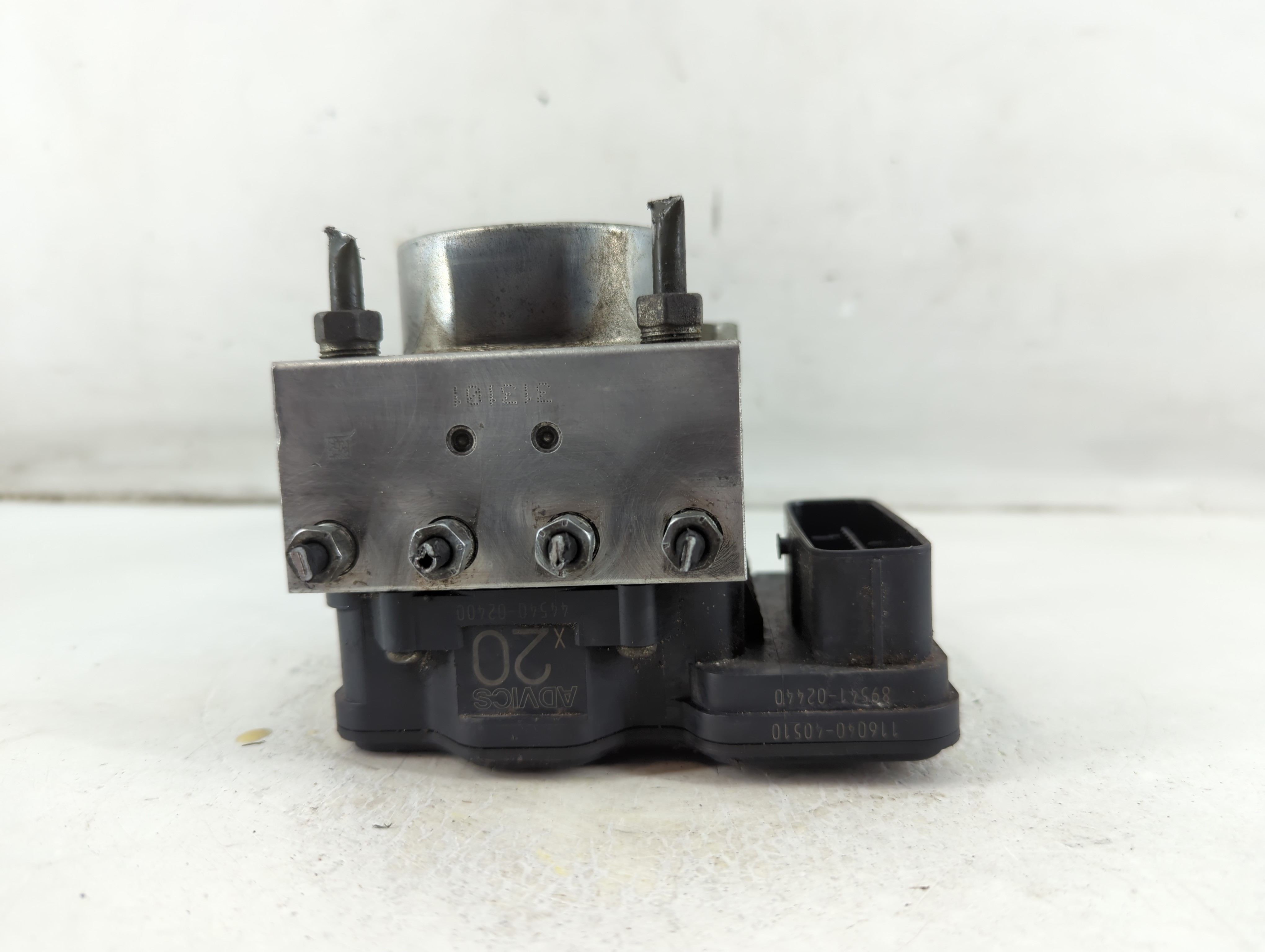 2016-2016 Toyota Corolla Abs Pump Control Module 1073897 - Oemusedautoparts1.com
