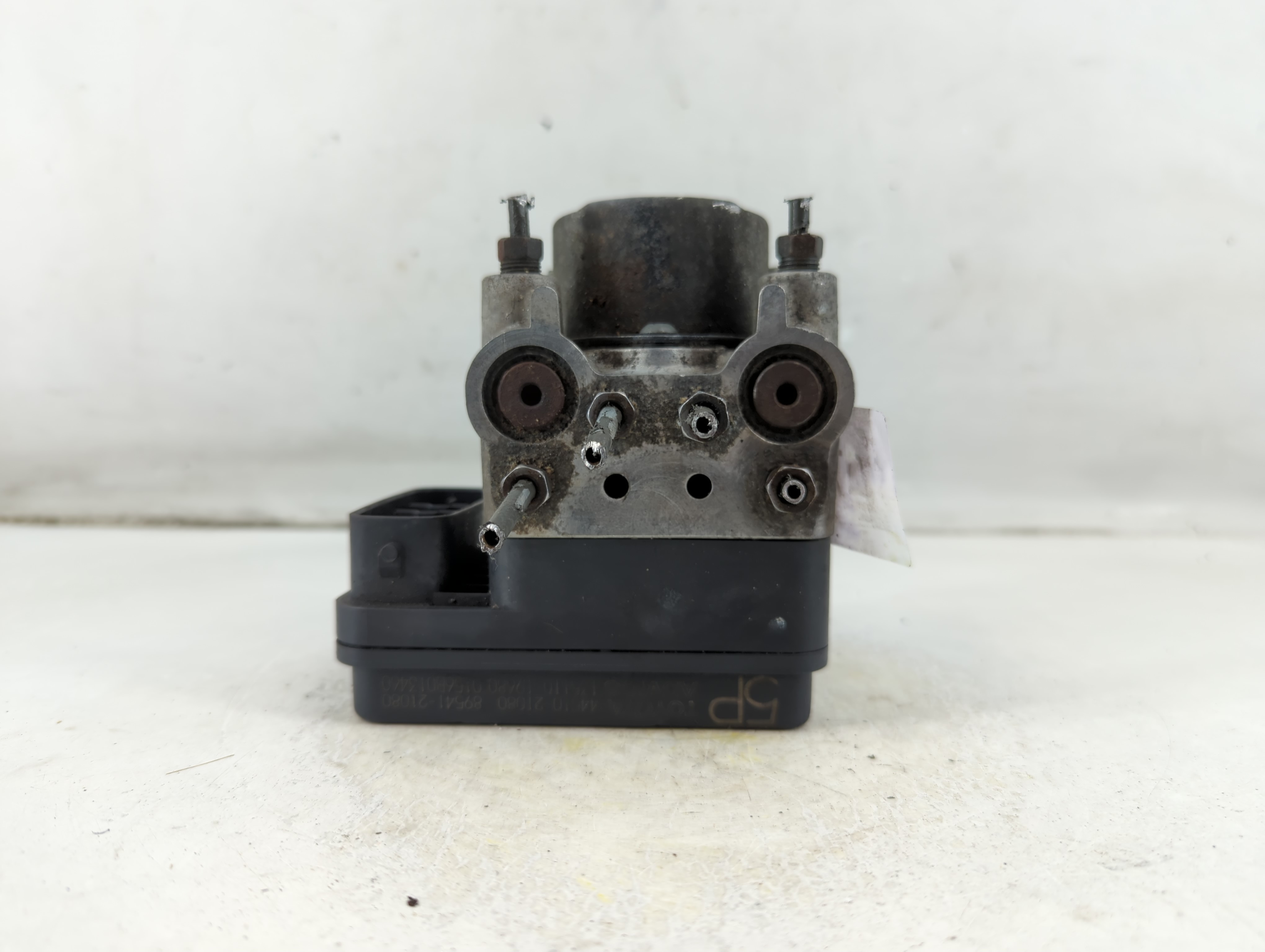 2005-2010 Scion Tc Abs Pump Control Module 1073898 - Oemusedautoparts1.com