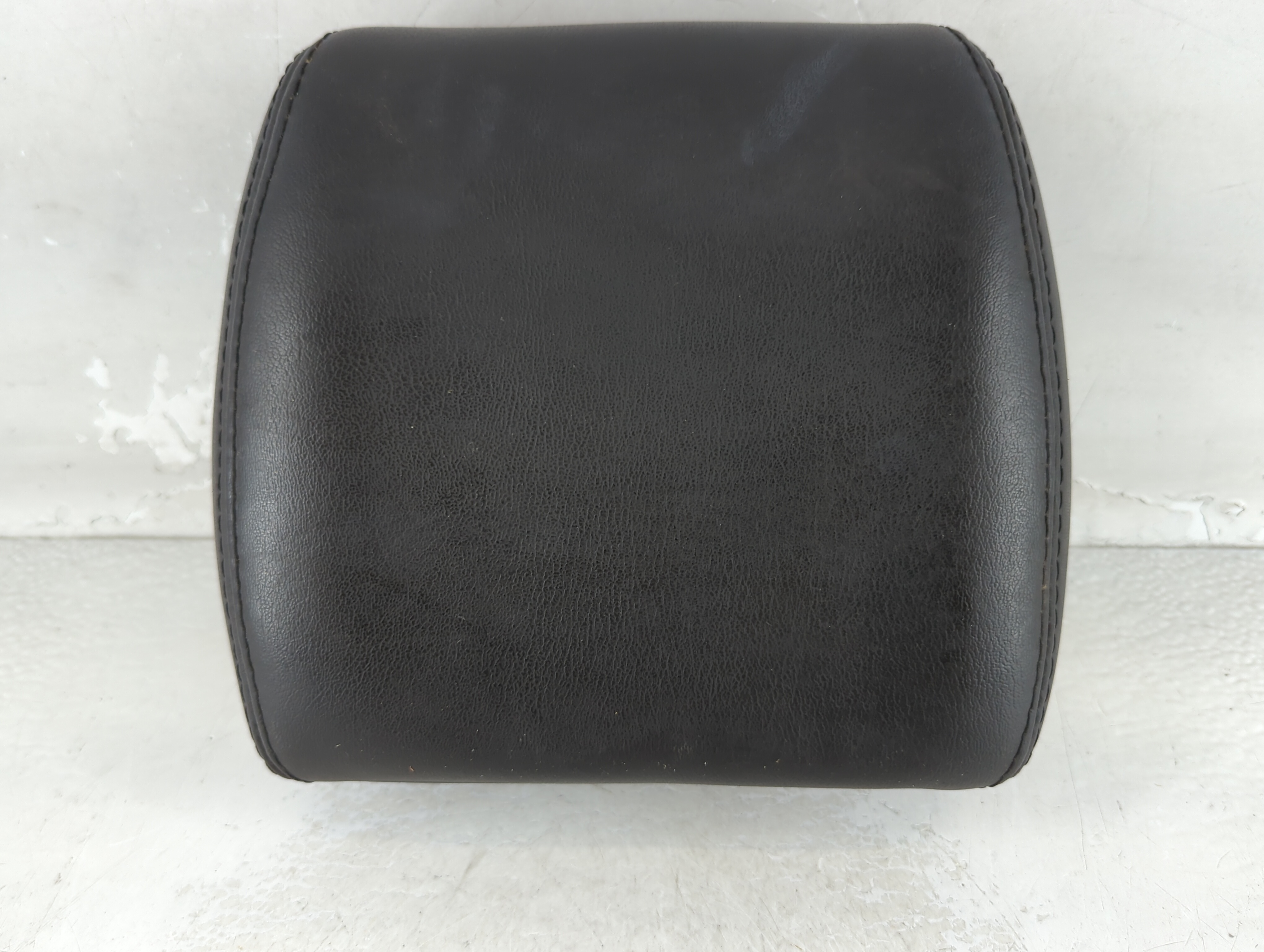 2012-2012 Gmc Acadia Headrest Head Rest Rear Seat Black 1073920 - Oemusedautoparts1.com