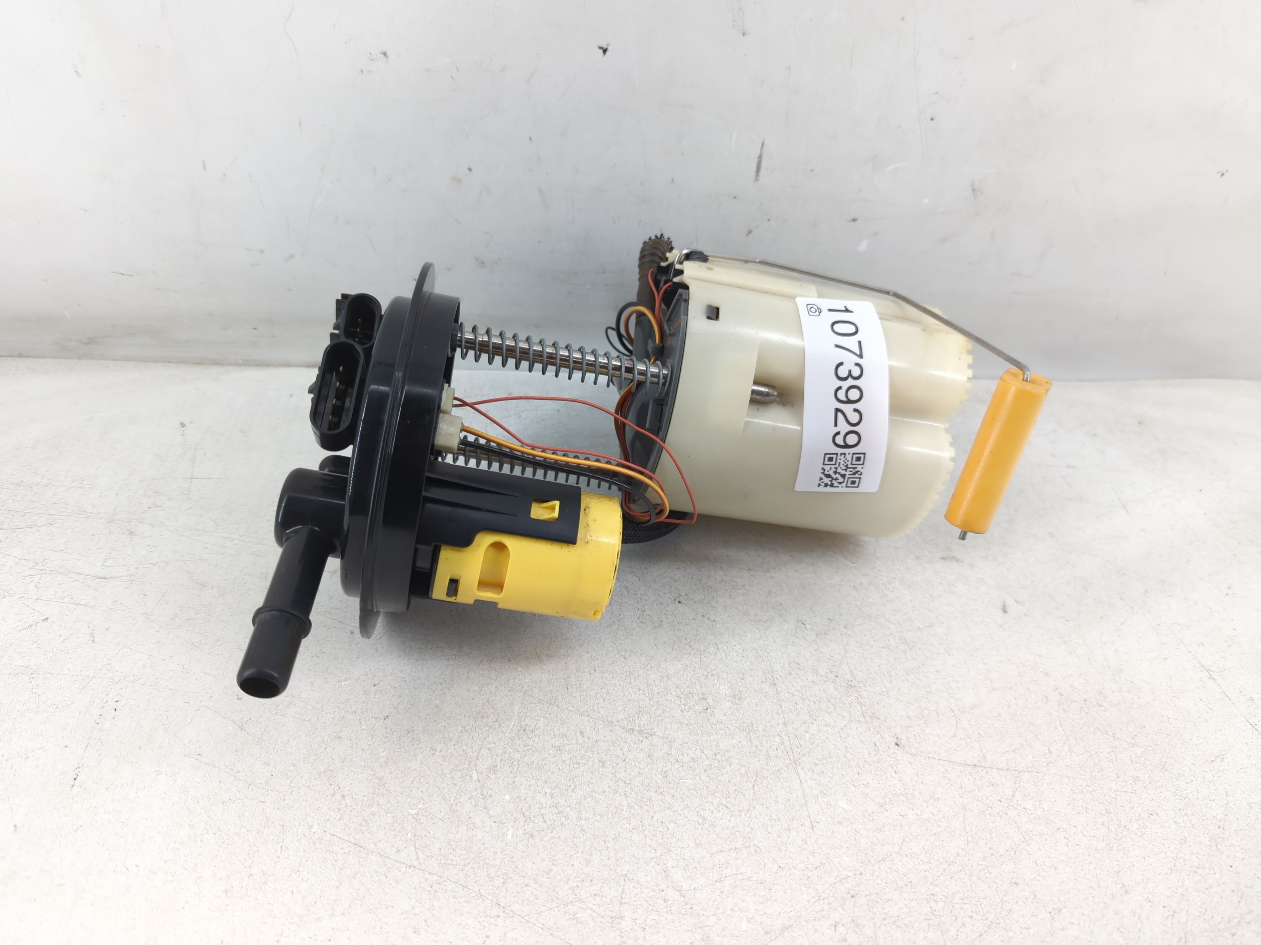 Picture of 2011-2017 Gmc Acadia Electrical Gas Fuel Pump Assembly 1073929
