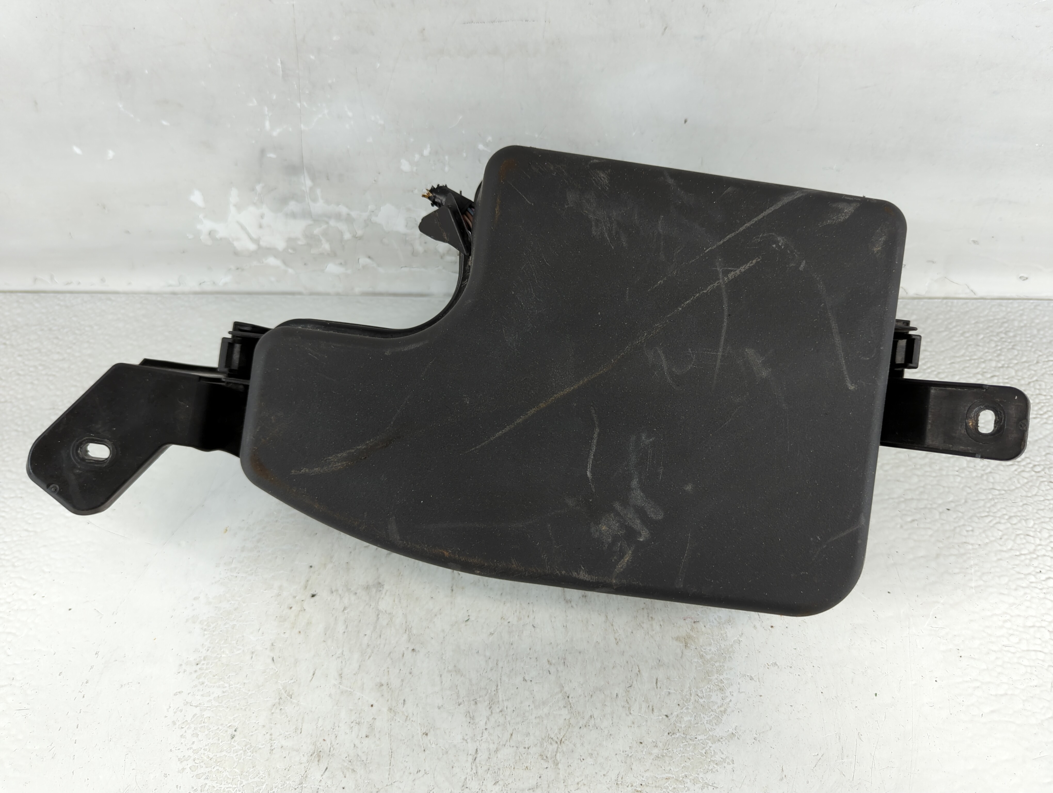 2014-2016 Mazda 3 Fusebox Fuse Box Relay Module F 005 V02 365 1073978 - Oemusedautoparts1.com