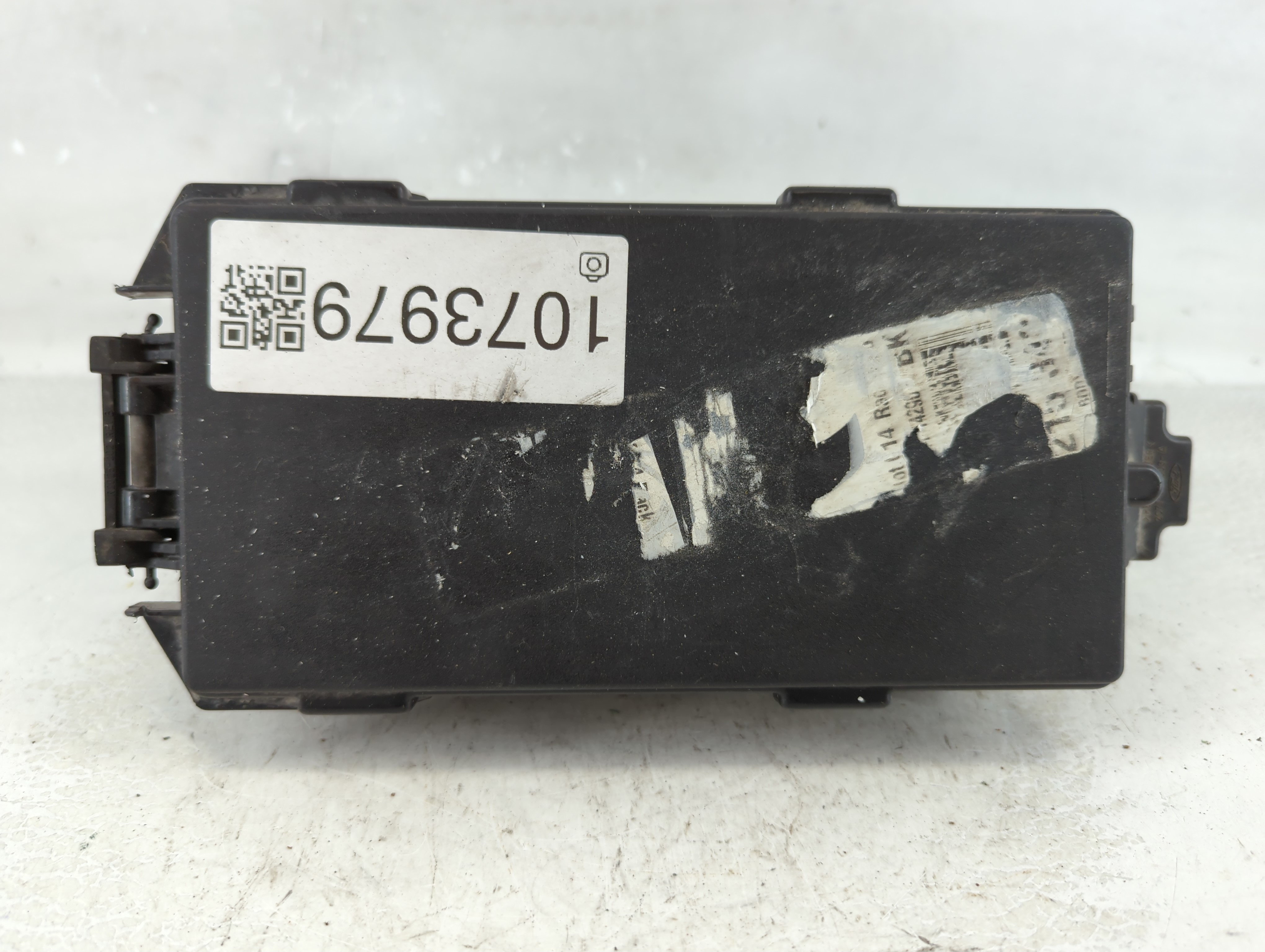 2004-2011 Lincoln Town Car Fusebox Fuse Box Relay Module 2c7t-14n003-a 1073979 - Oemusedautoparts1.com