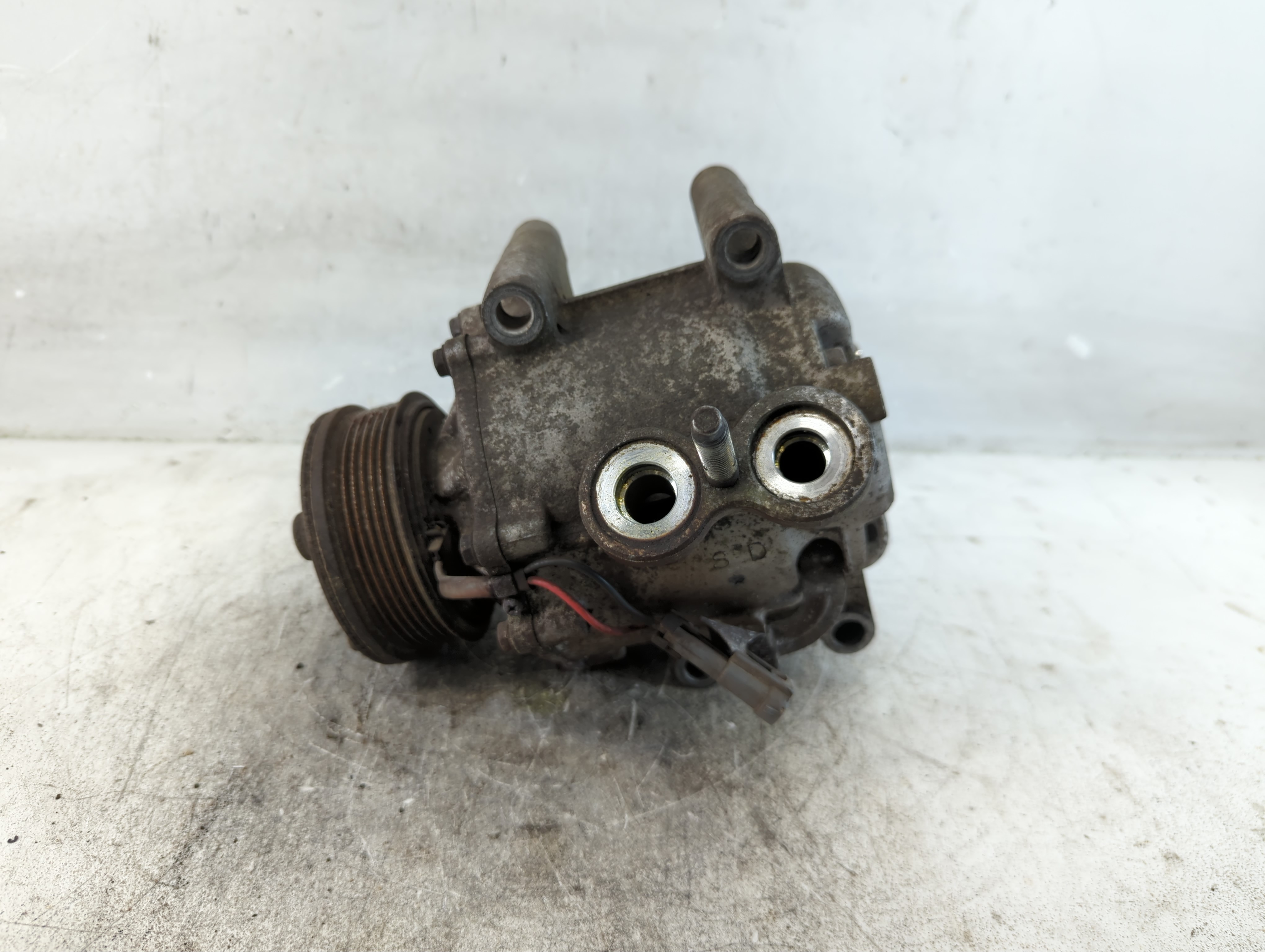 Picture of Chevrolet Trail Blazer Air Conditioning A/c Ac Compressor Oem 1073989