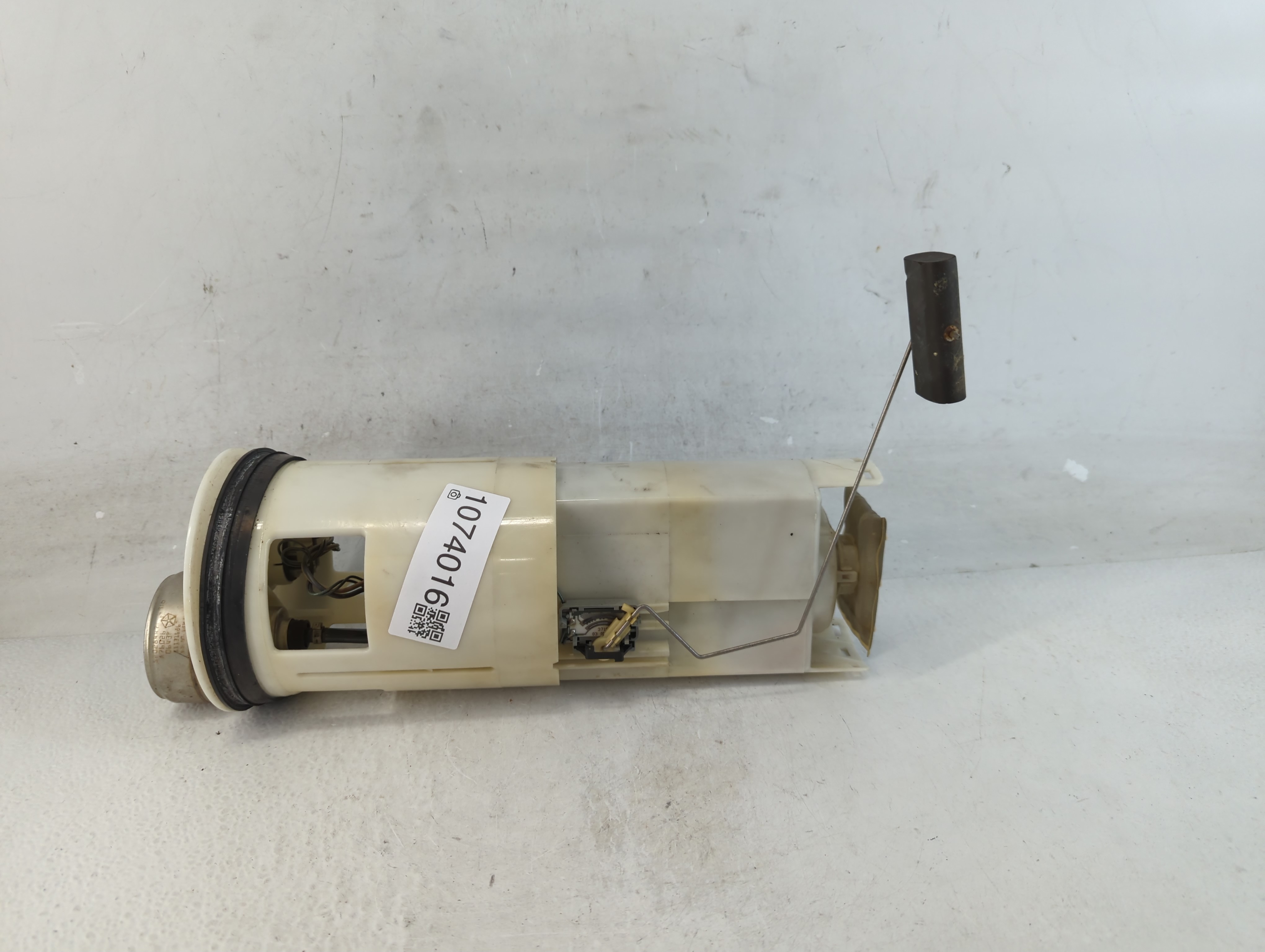 2002-2003 Dodge Ram 1500 Electrical Gas Fuel Pump Assembly 1074016 - Oemusedautoparts1.com