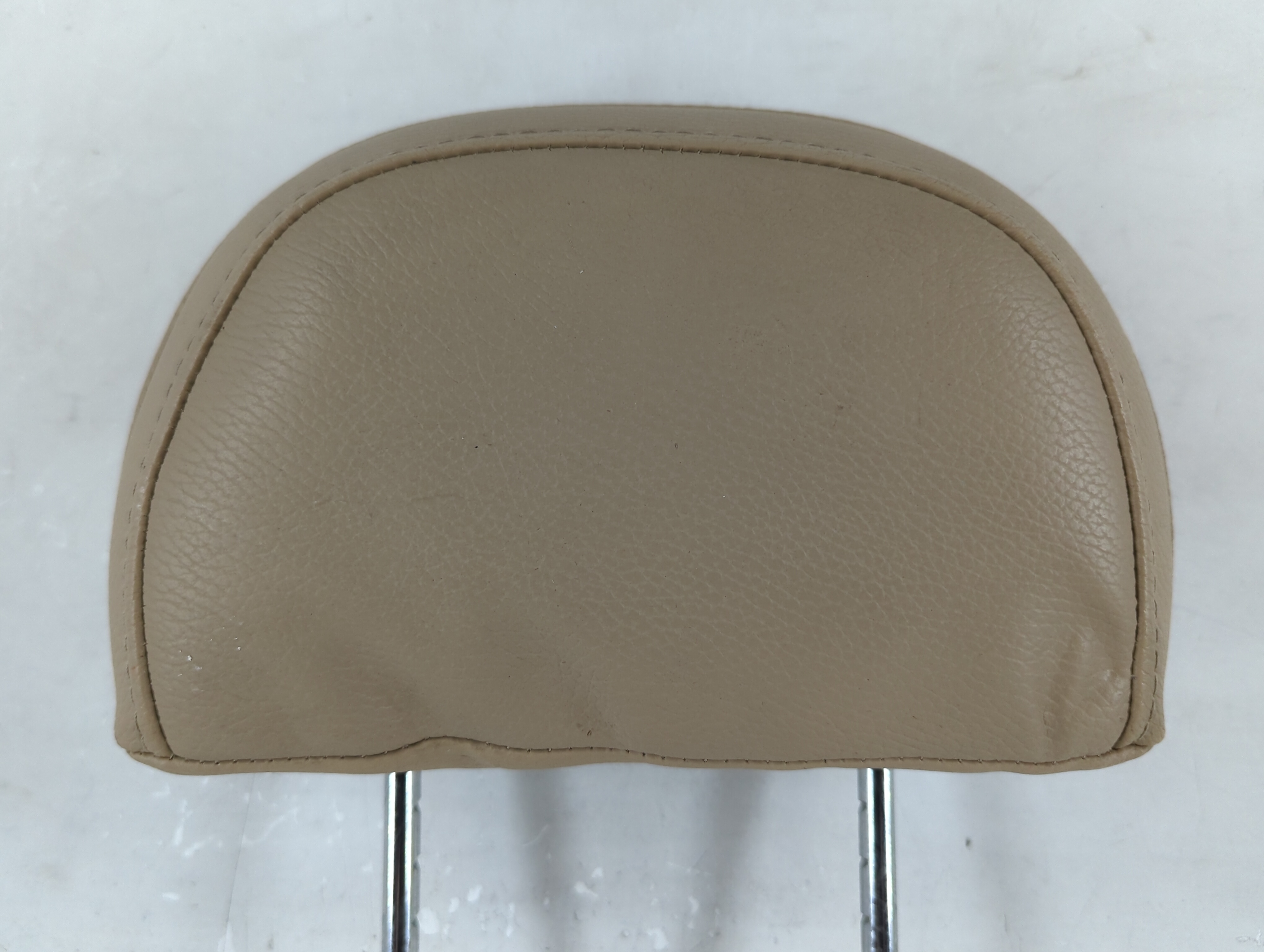 2008-2010 Saturn Vue Headrest Head Rest Rear Seat Tan 1074046 - Oemusedautoparts1.com