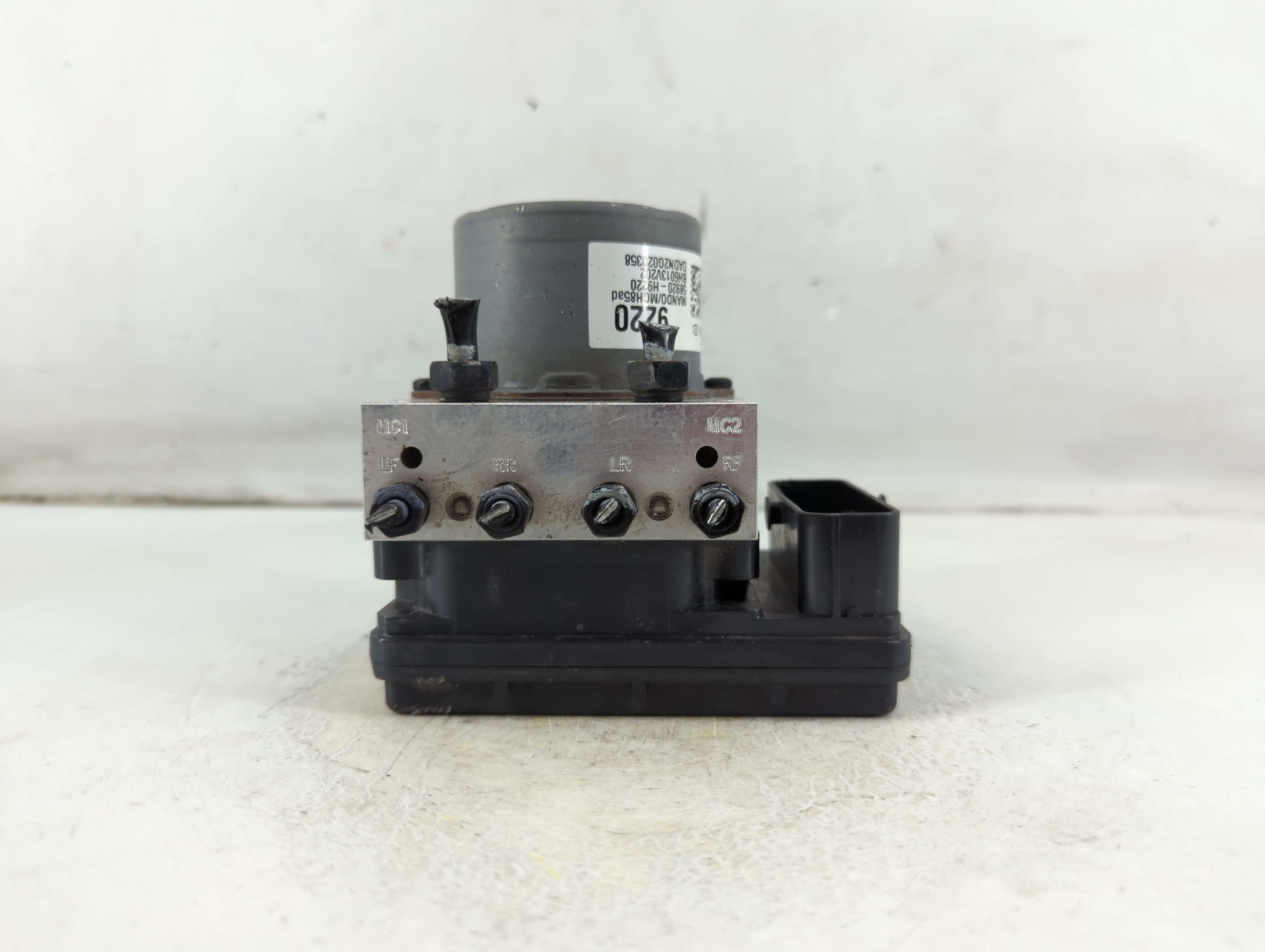 2018-2019 Hyundai Accent Abs Pump Control Module 1074061 - Oemusedautoparts1.com