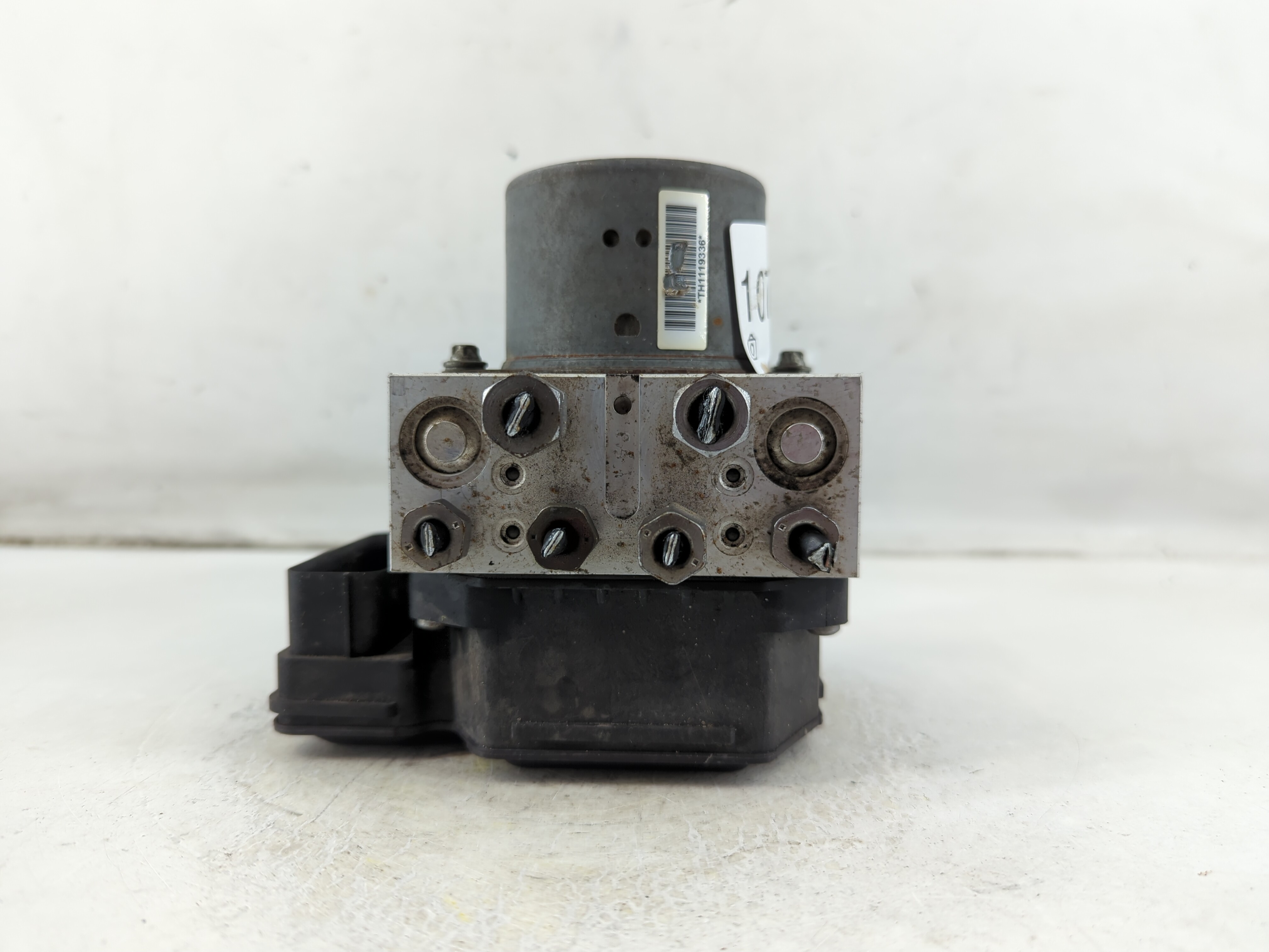 2013-2014 Ford Mustang Abs Pump Control Module 1074062 - Oemusedautoparts1.com