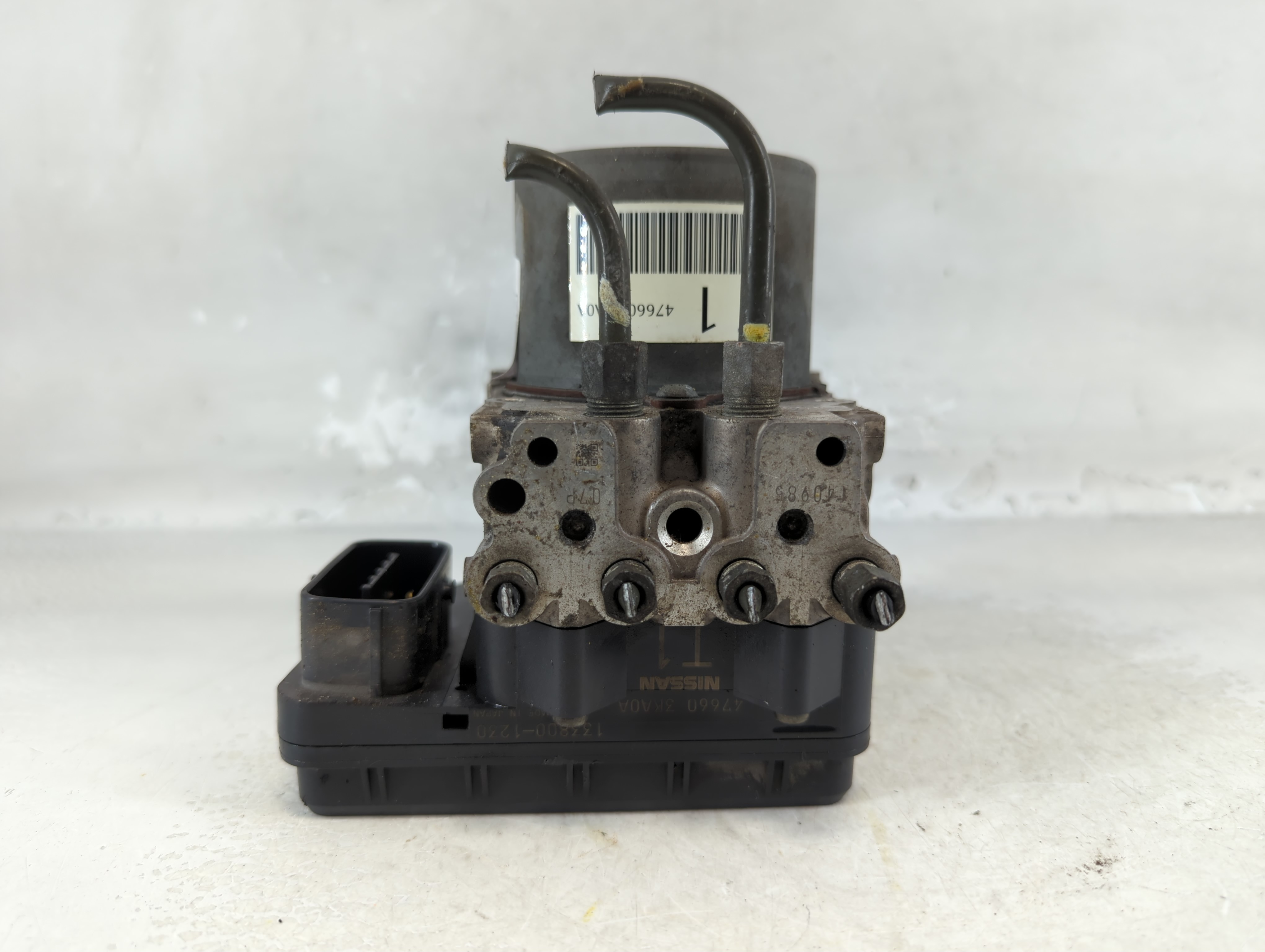 2013-2014 Nissan Pathfinder Abs Pump Control Module 1074091 - Oemusedautoparts1.com