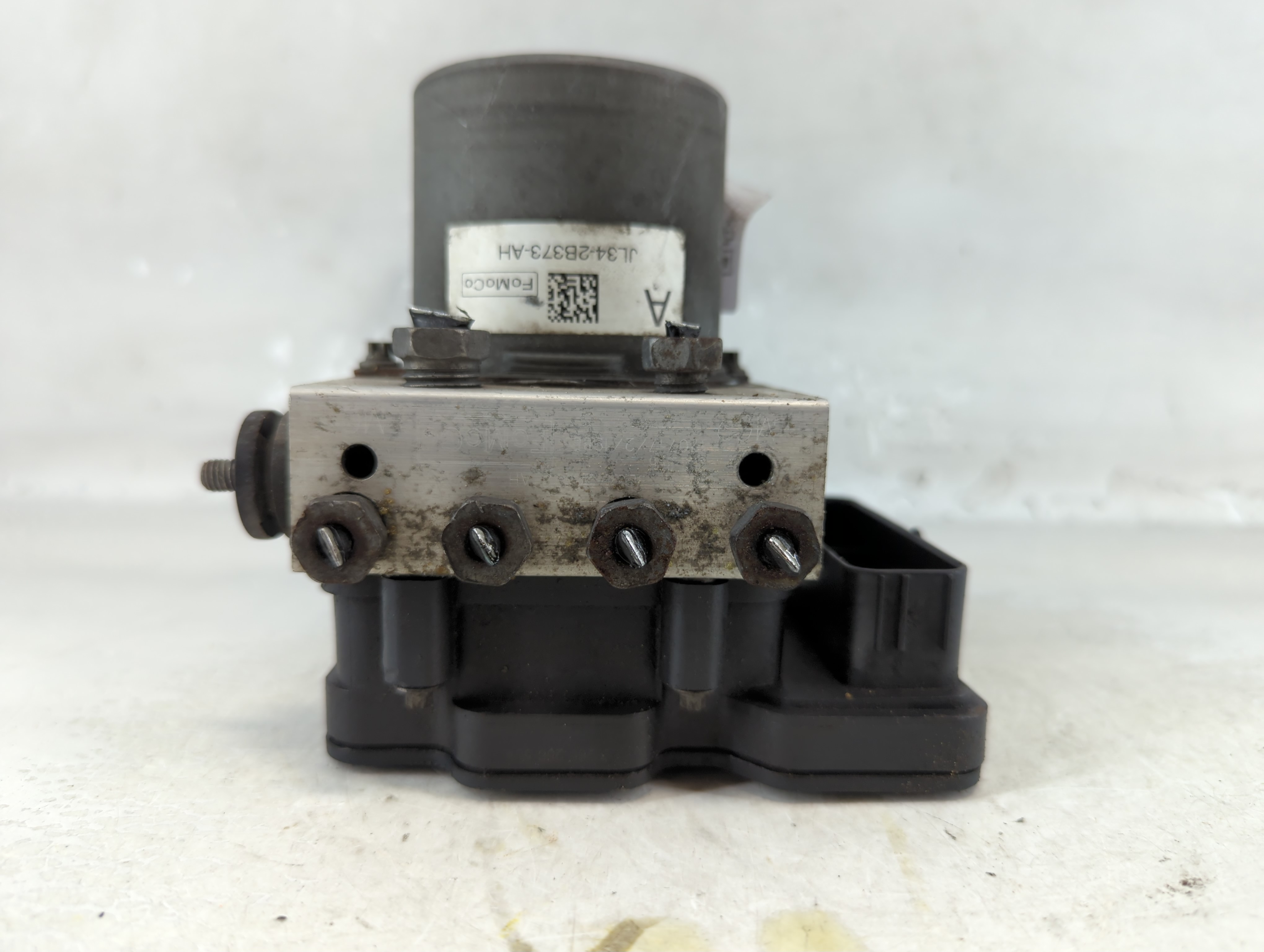 2018-2018 Ford F-150 Abs Pump Control Module 1074094 - Oemusedautoparts1.com