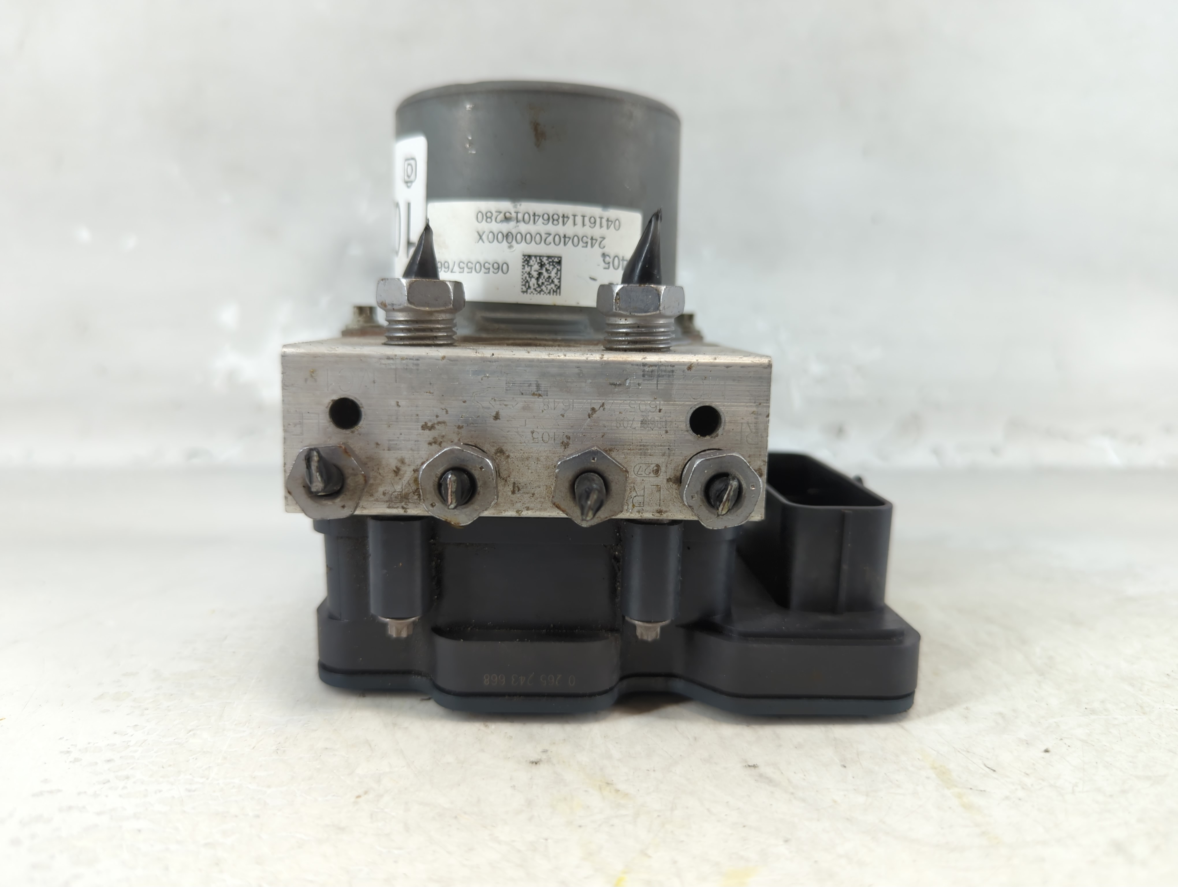 2016-2016 Chevrolet Malibu Abs Pump Control Module 1074096 - Oemusedautoparts1.com