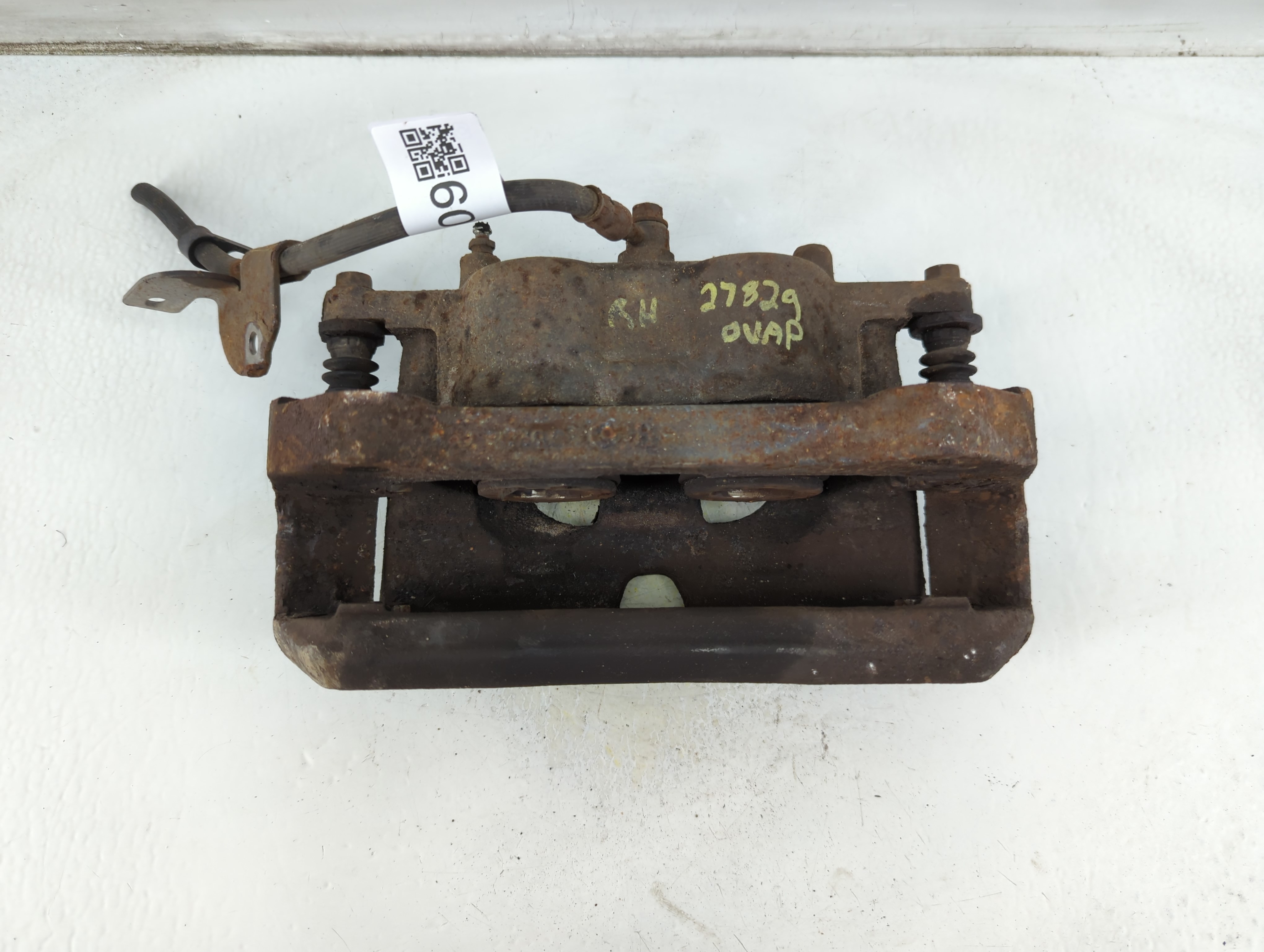 2012-2014 Ford F-150 Front Driver Left Brake Caliper 1074109 - Oemusedautoparts1.com