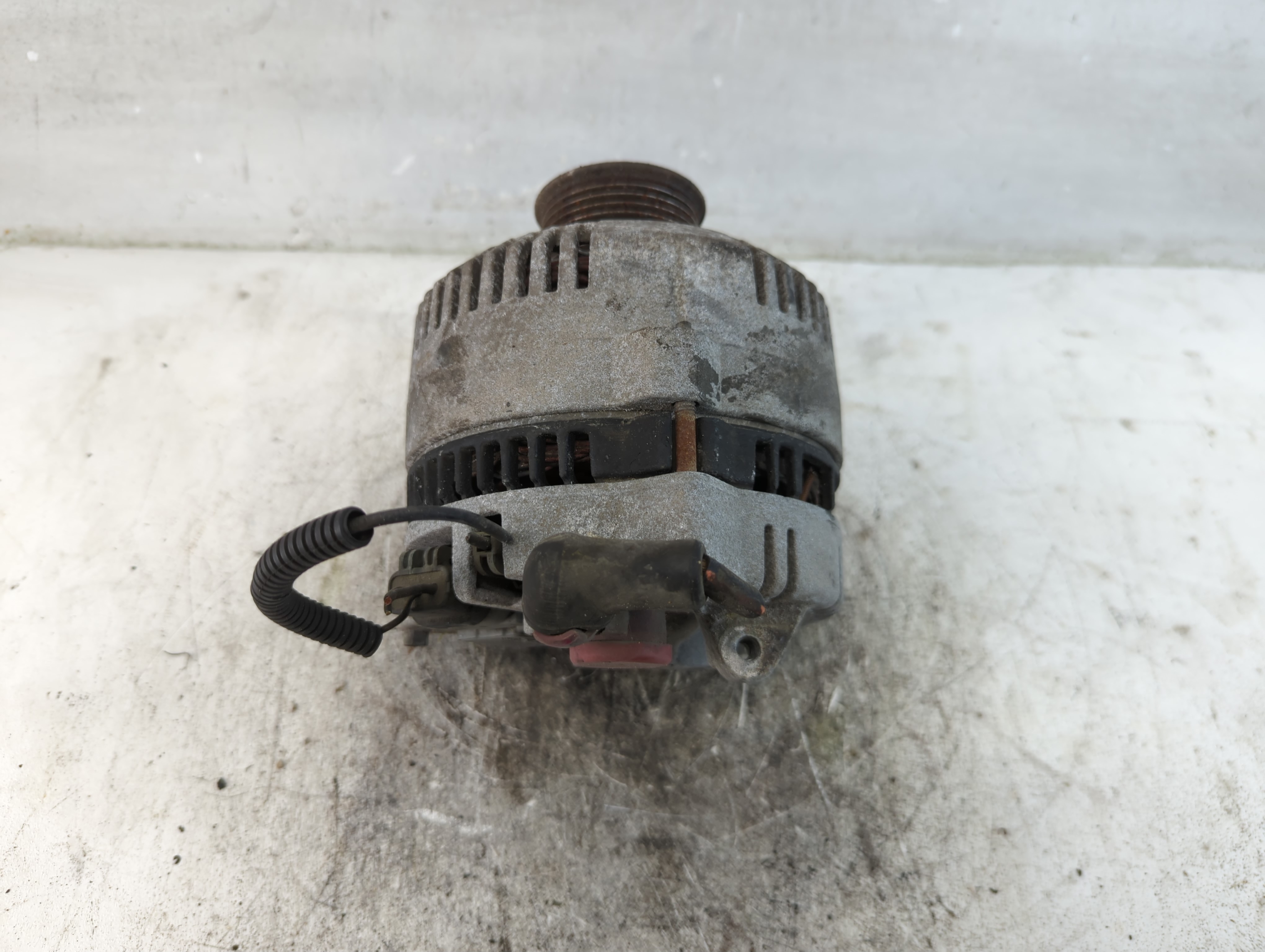 1997 Ford Expedition Alternator Generator Charging Assembly Engine Oem 1074183 - Oemusedautoparts1.com