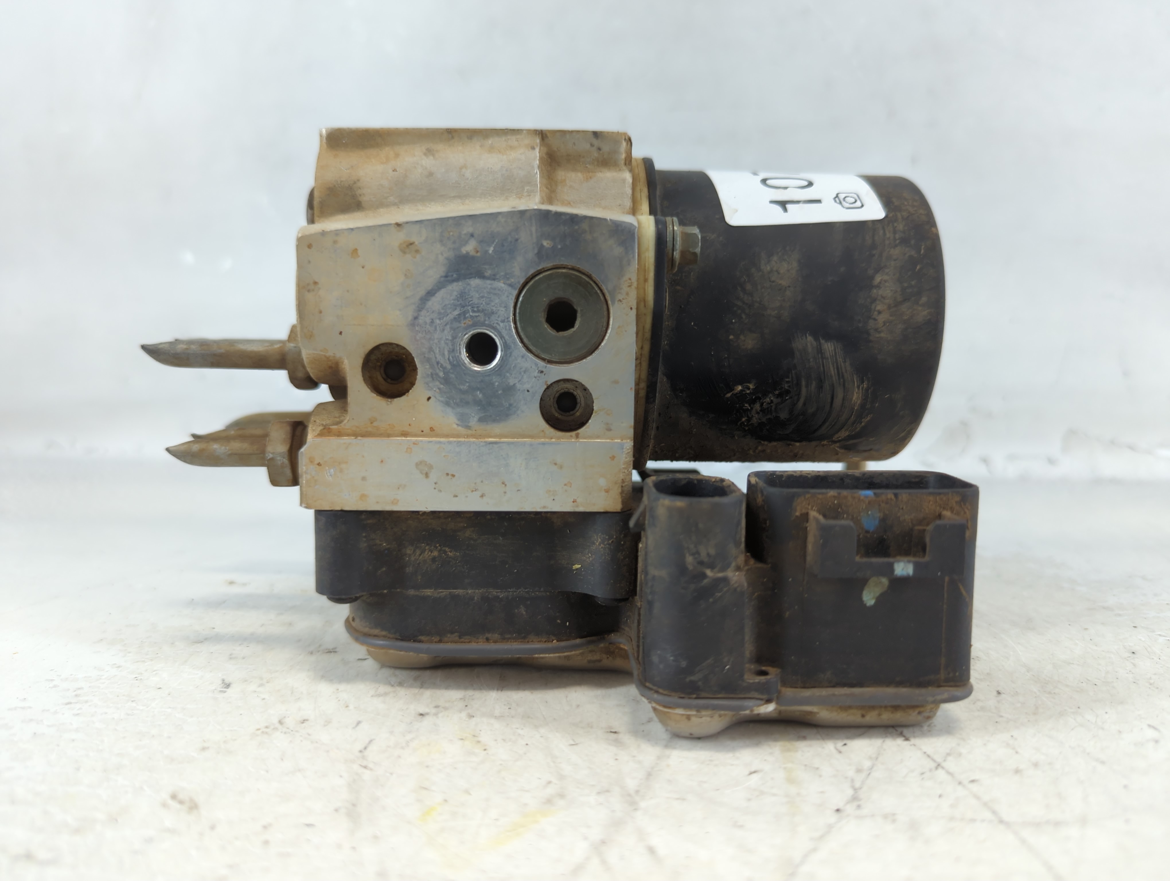 2017 Ford Explorer Abs Pump Control Module 1074194 - Oemusedautoparts1.com