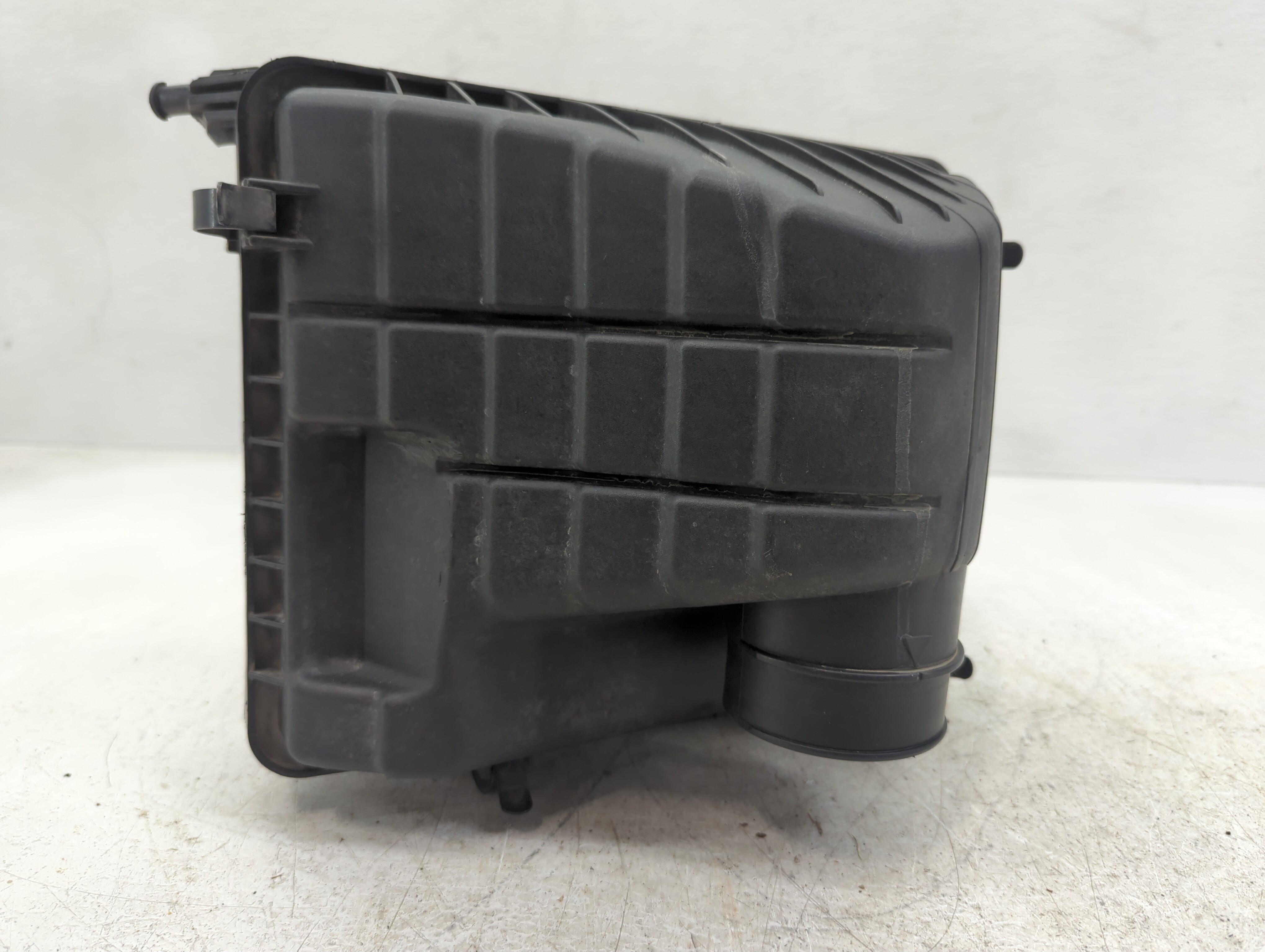 Picture of 2011-2015 Hyundai Sonata Air Cleaner Intake-duct Hose Tube 1074228