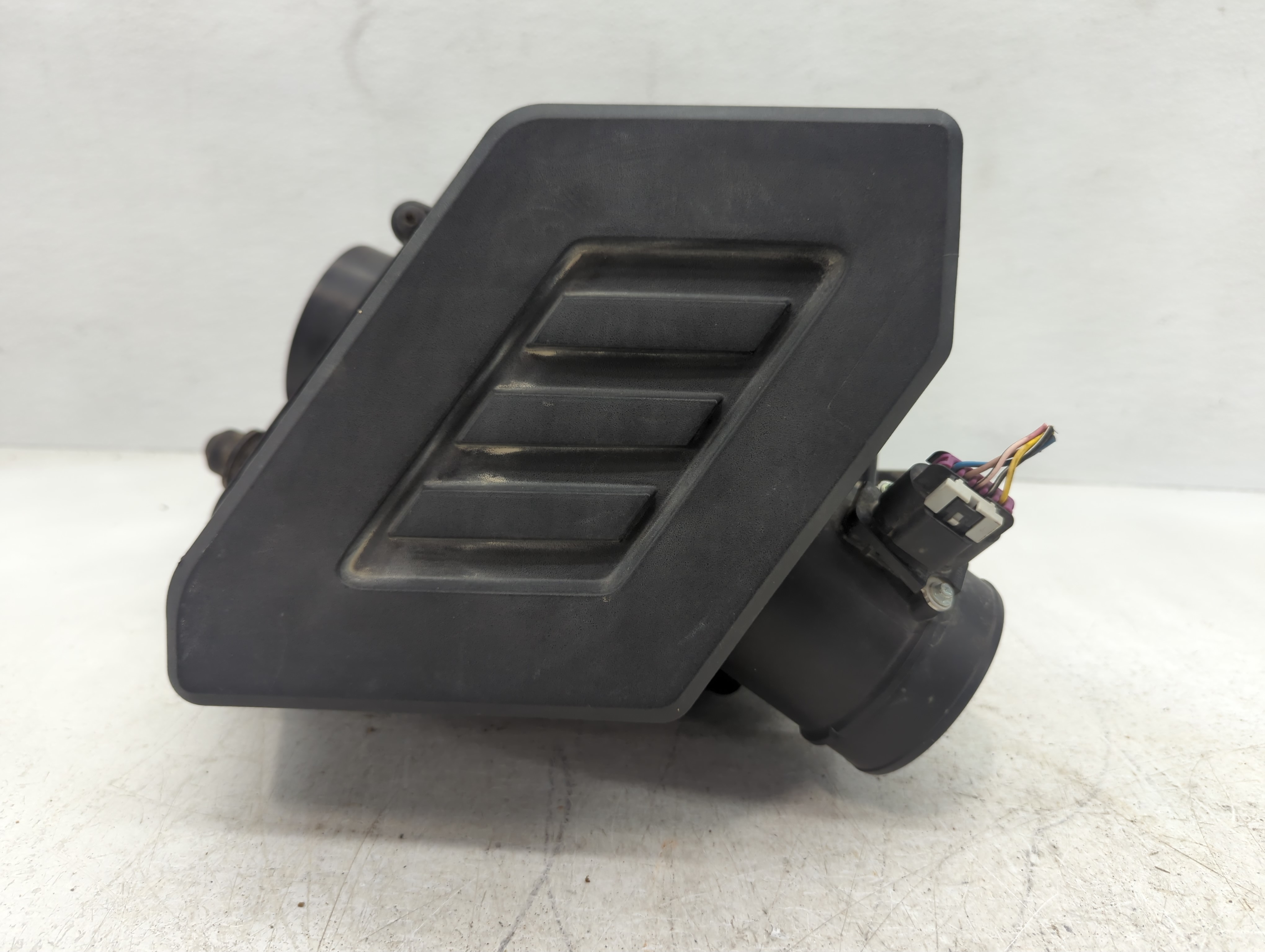 2010-2011 Chevrolet Equinox Air Cleaner Intake-duct Hose Tube 1074270 - Oemusedautoparts1.com