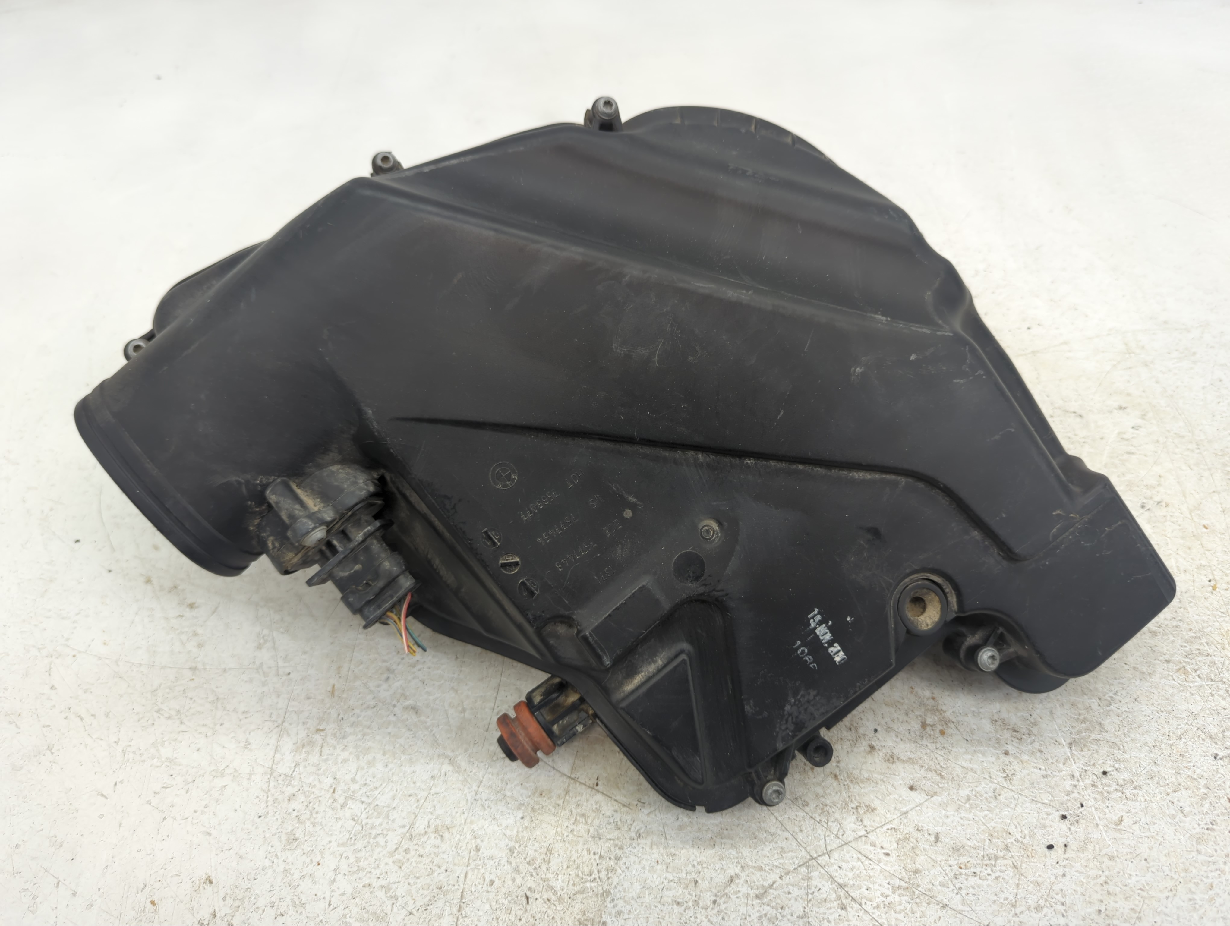 2011-2011 Bmw X5 Air Cleaner Intake-duct Hose Tube 1074273 - Oemusedautoparts1.com