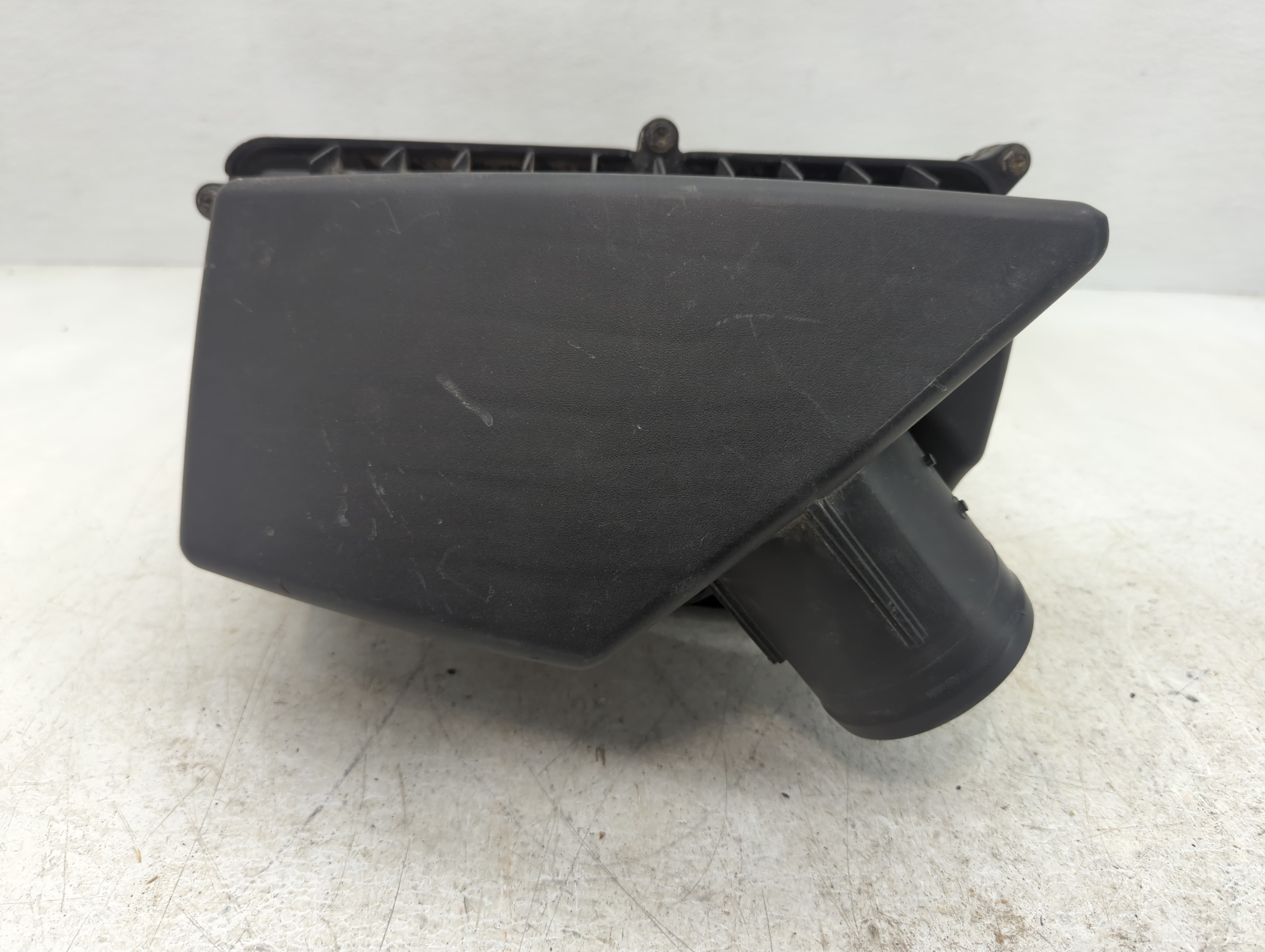 2015-2017 Chrysler 200 Air Cleaner Intake-duct Hose Tube 1074276 - Oemusedautoparts1.com
