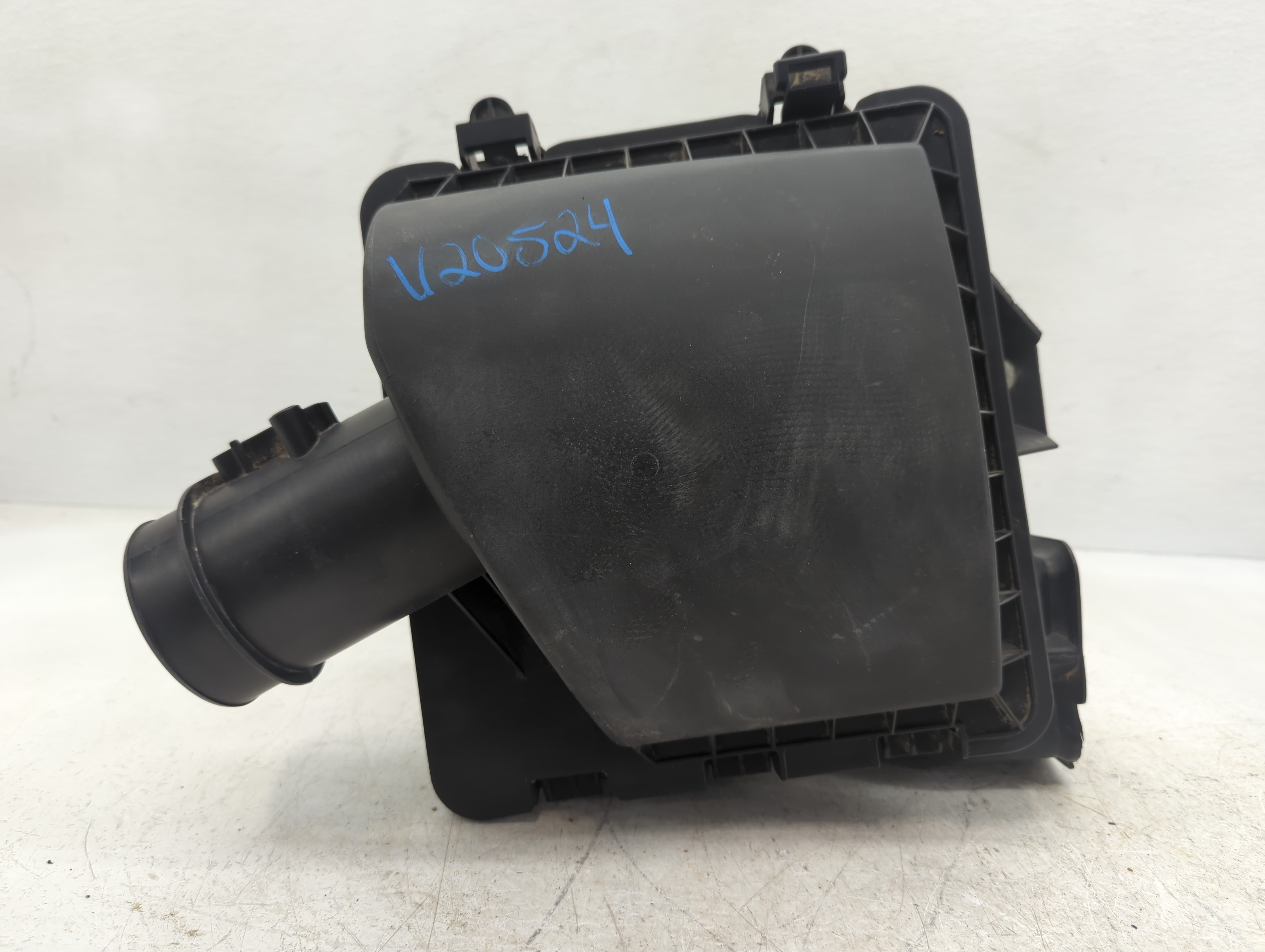 2005-2010 Ford Mustang Air Cleaner Intake-duct Hose Tube 1074277 - Oemusedautoparts1.com