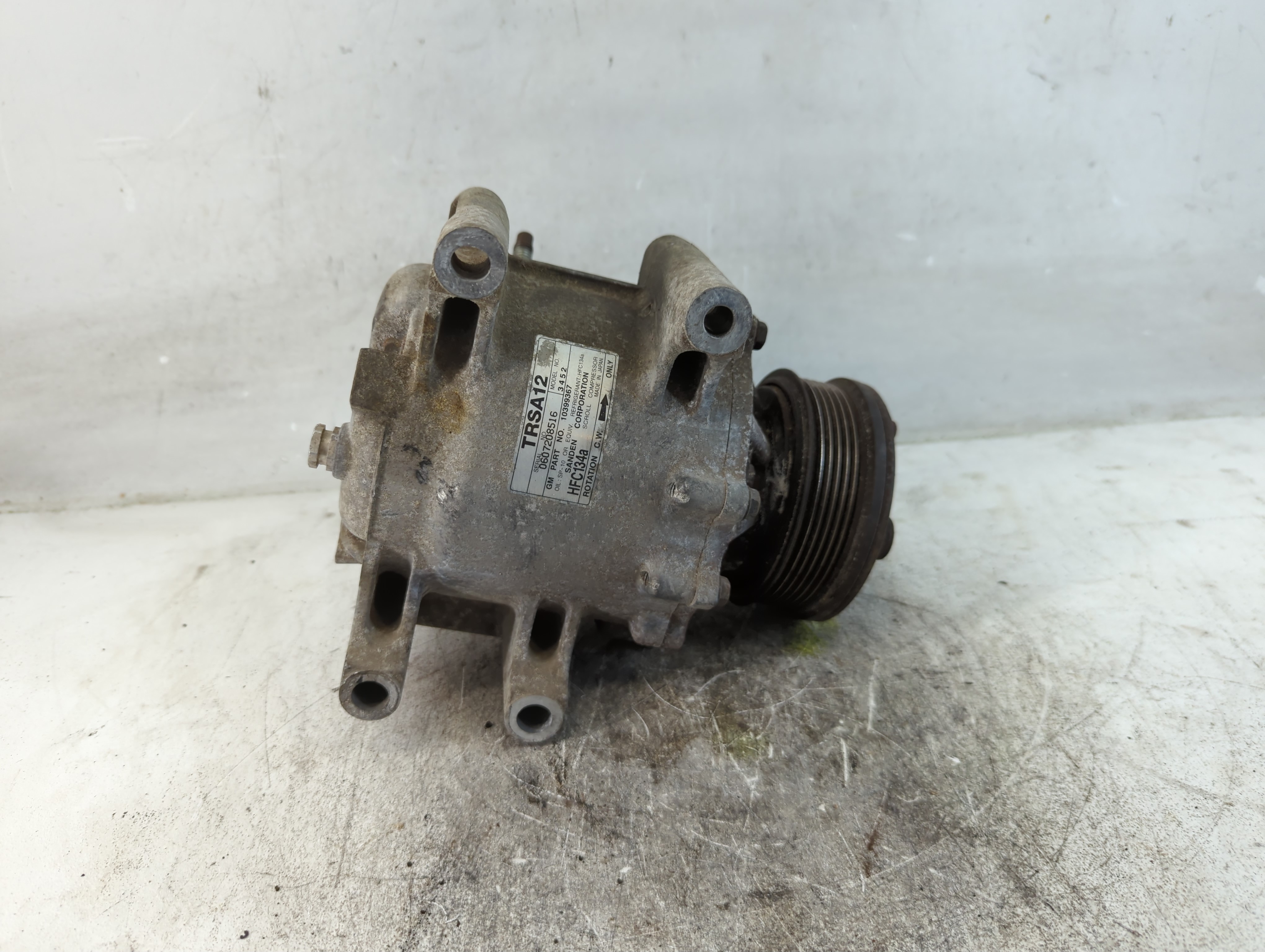 Picture of Chevrolet Trailbazer Ext Air Conditioning A/c Ac Compressor Oem 1074278
