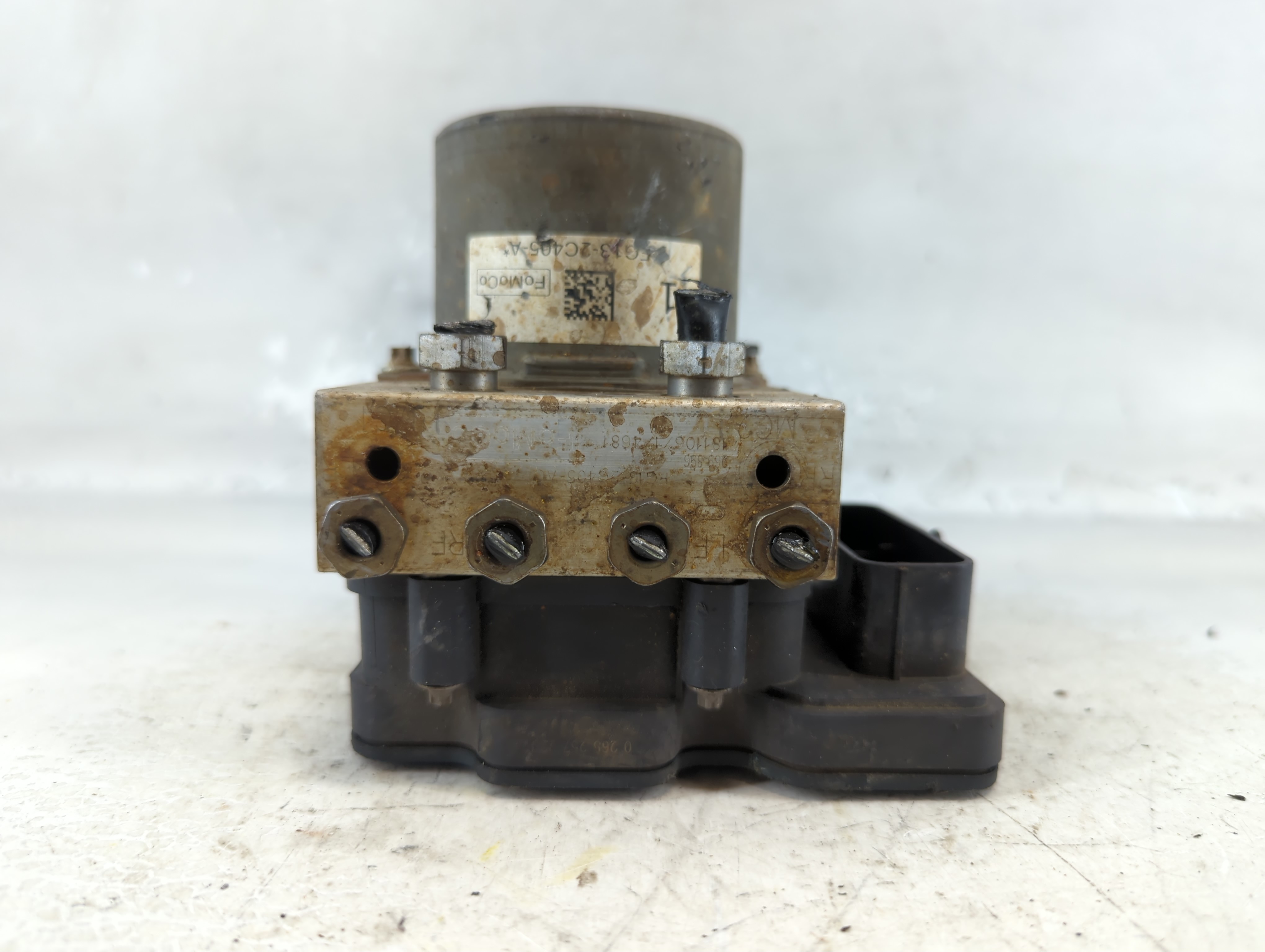 2014-2019 Ford Taurus Abs Pump Control Module 1074288 - Oemusedautoparts1.com