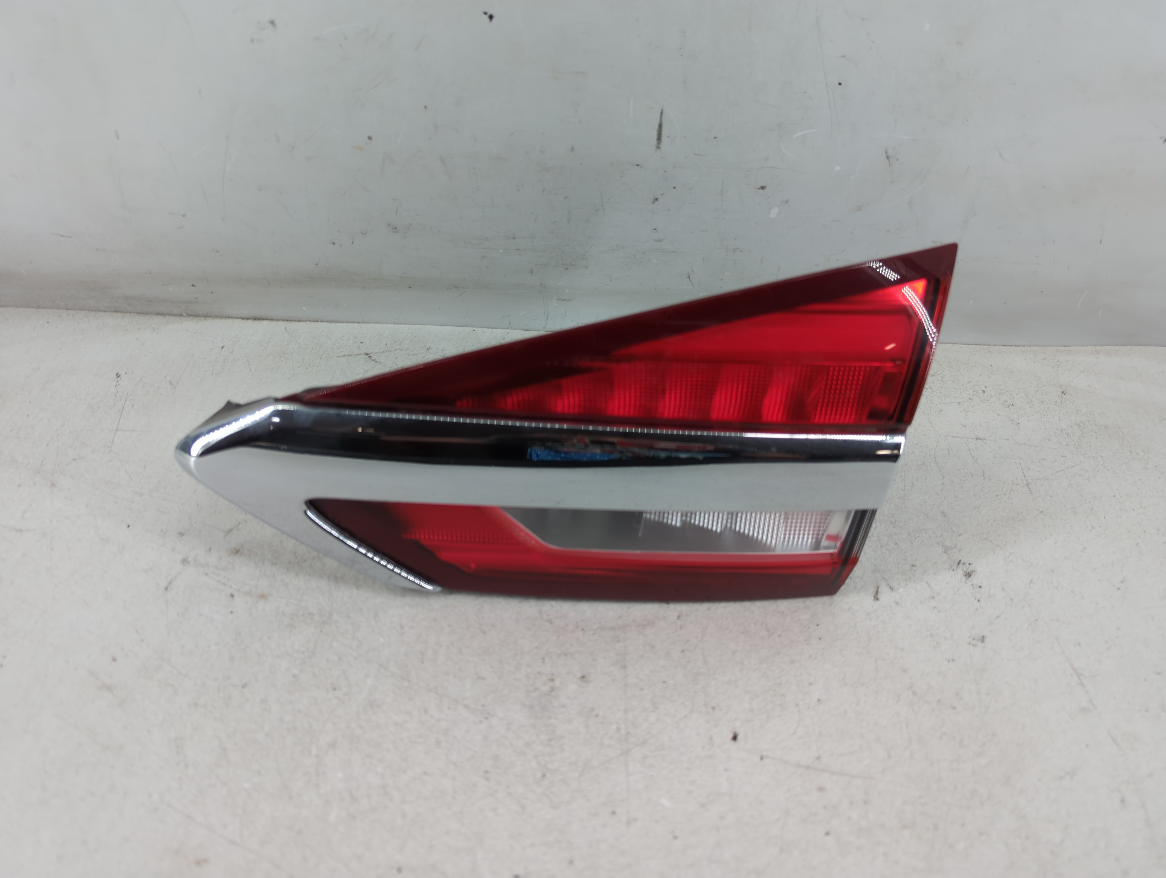 2019-2020 Ford Fusion Passenger Right Side Tail Light Taillight Oem 1074323 - Oemusedautoparts1.com