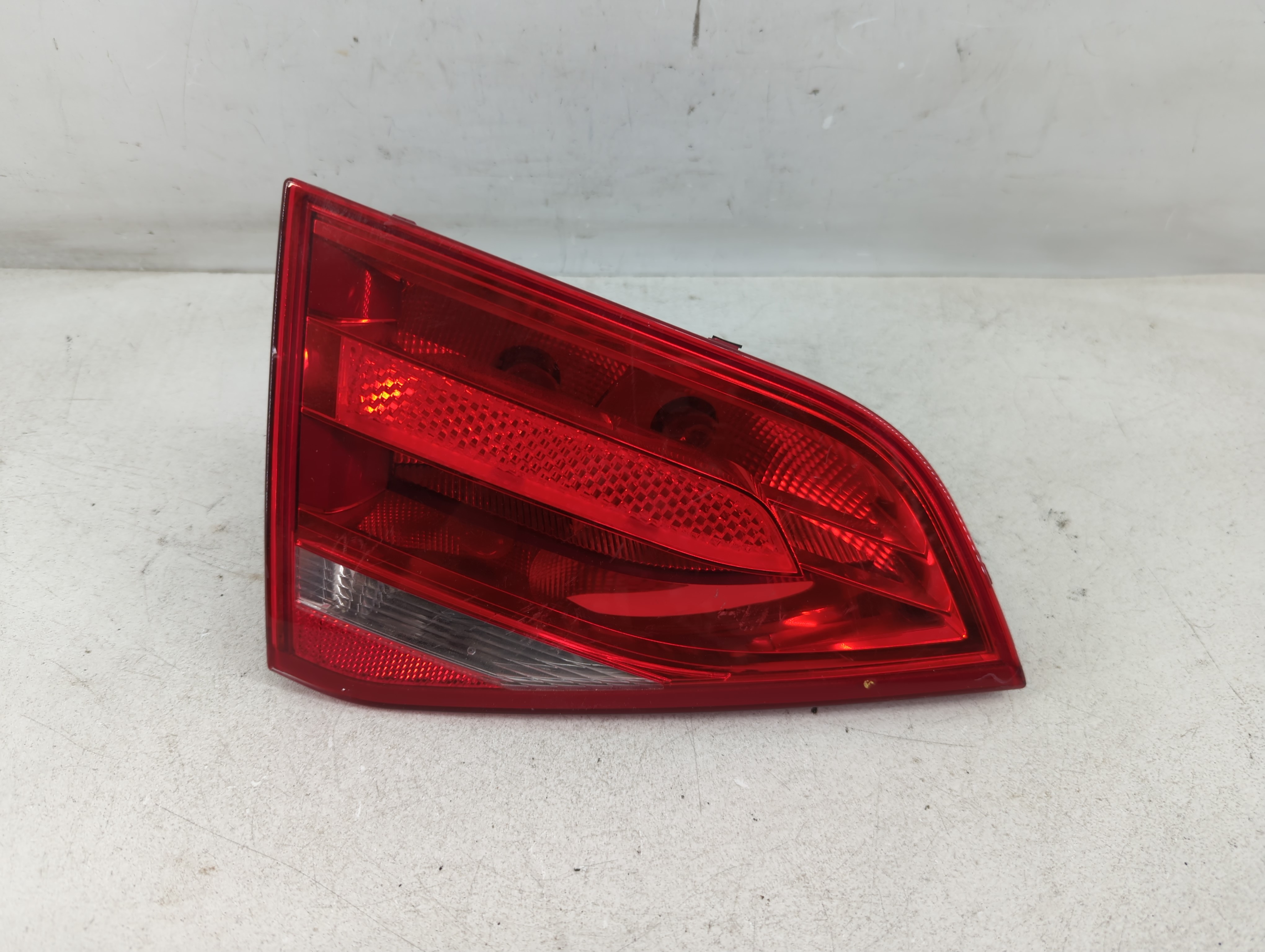 2009-2012 Audi A4 Passenger Right Side Tail Light Taillight Oem 1074324 - Oemusedautoparts1.com