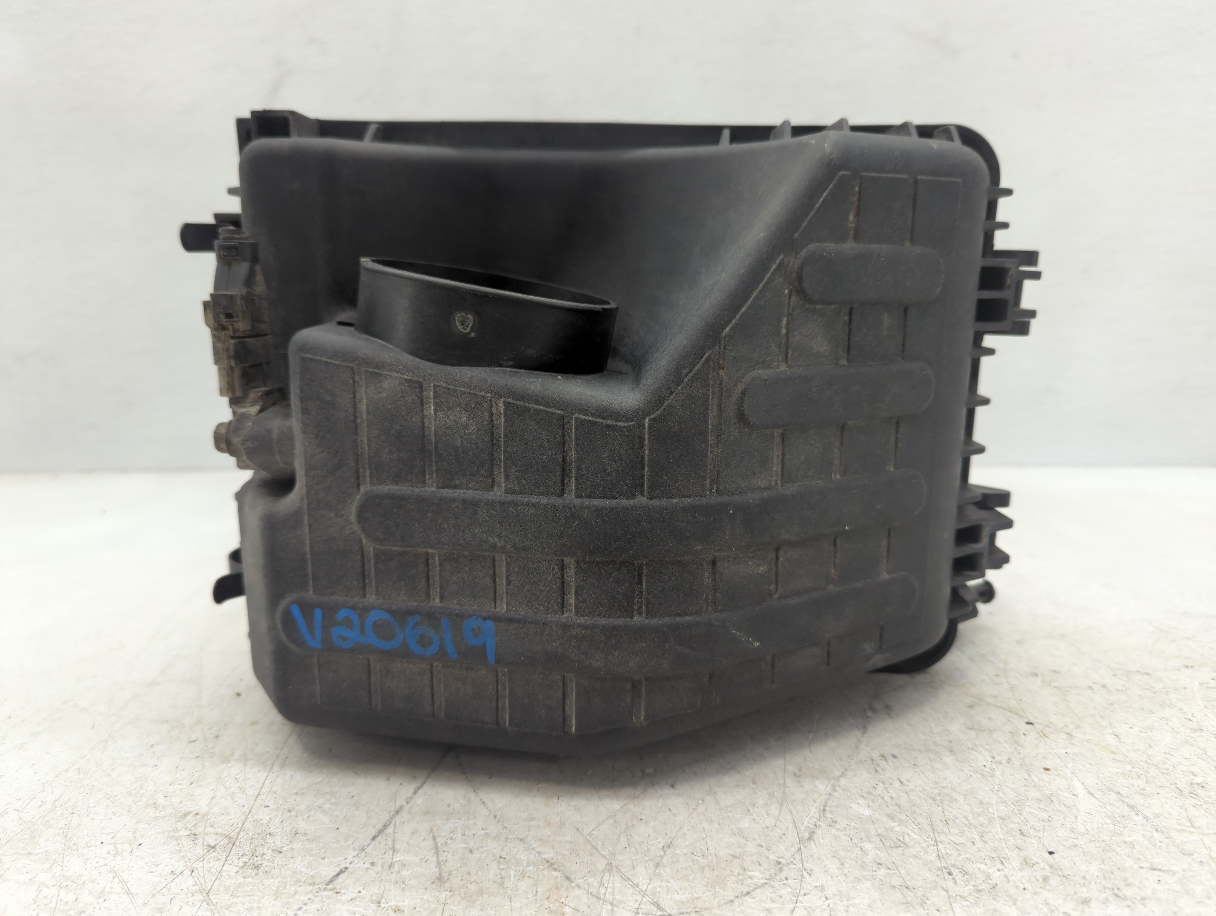 2013-2018 Hyundai Santa Fe Air Cleaner Intake-duct Hose Tube 1074332 - Oemusedautoparts1.com
