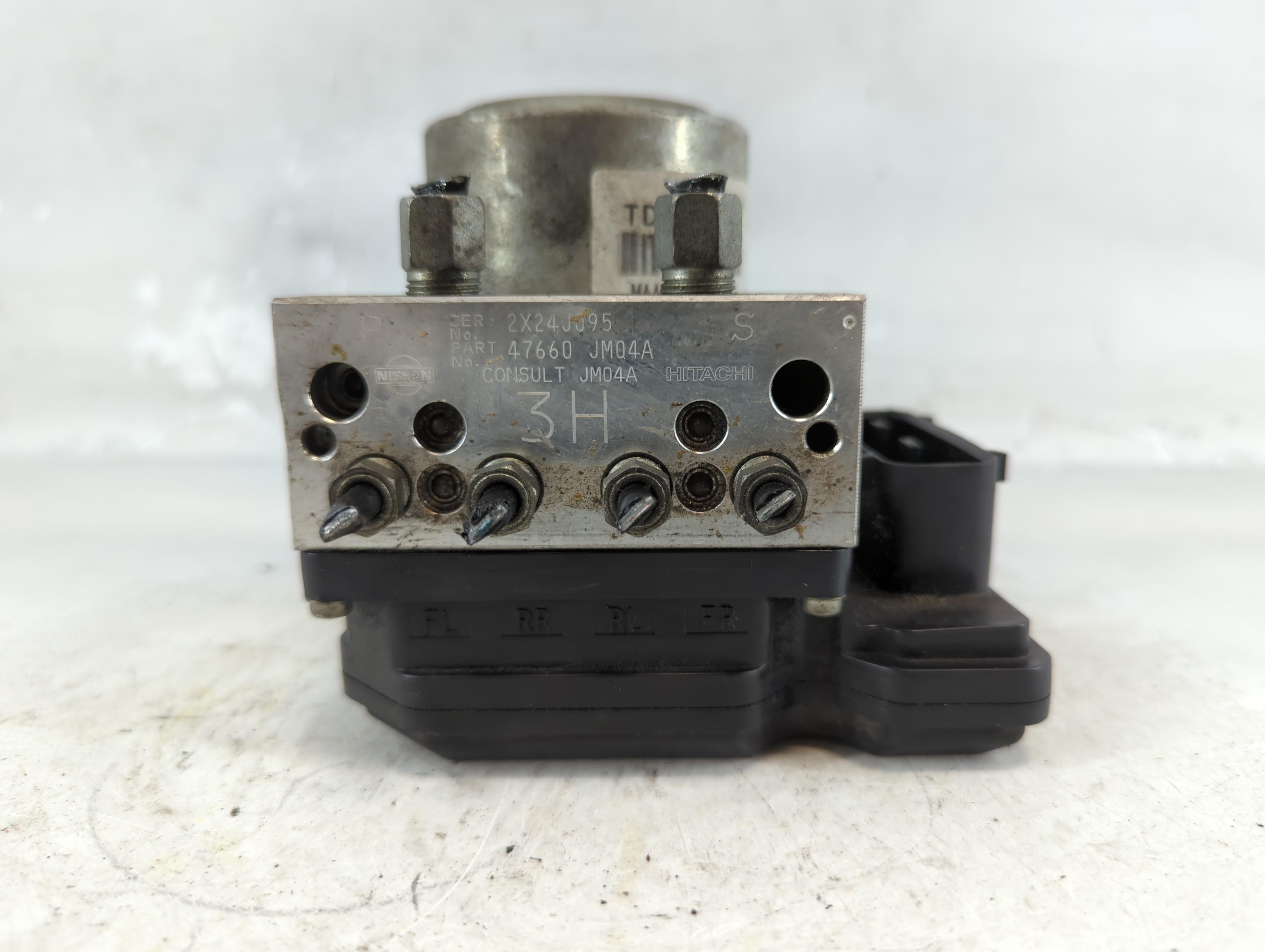 2012-2015 Nissan Rogue Abs Pump Control Module 1074343 - Oemusedautoparts1.com