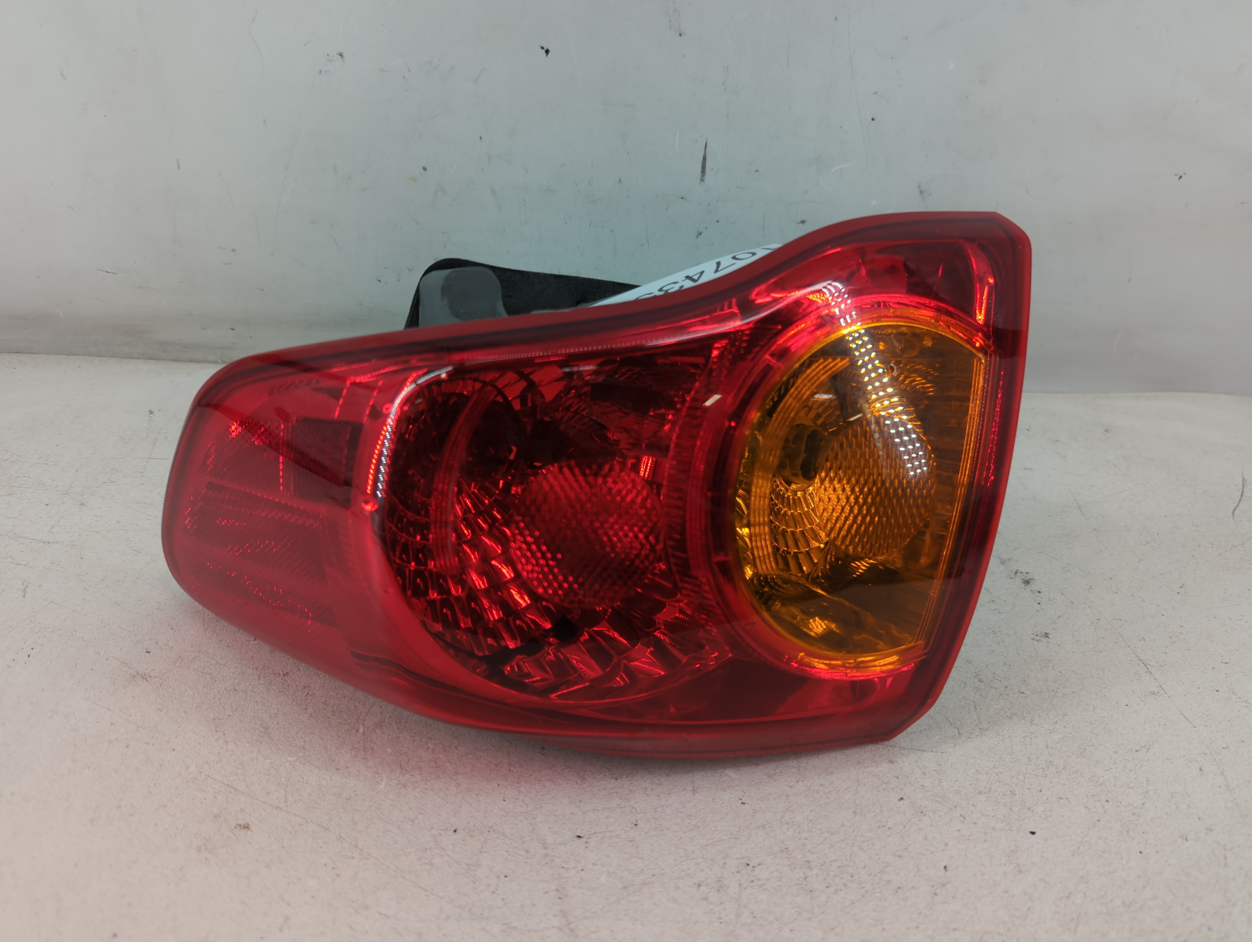 2009-2010 Toyota Corolla Passenger Right Side Tail Light Taillight Oem 1074353 - Oemusedautoparts1.com